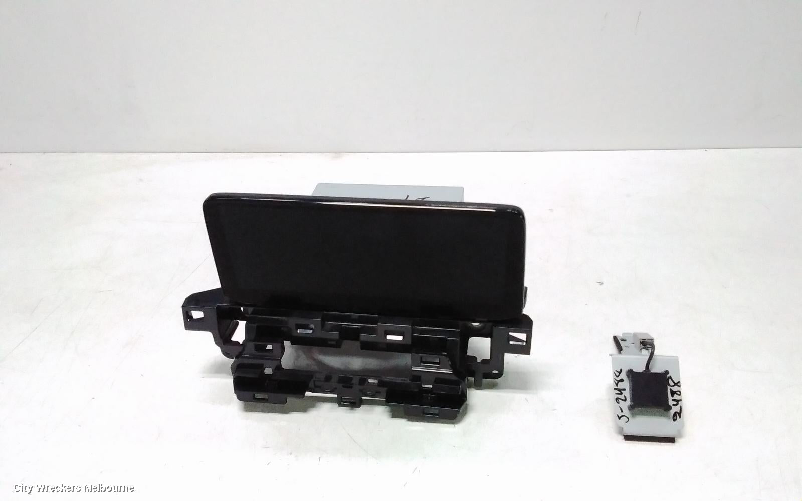 MAZDA CX5 RADIO/CD/DVD/SAT/TV, HEAD UNIT, W/ SAT NAV, KF, 11/2020 ONWARDS - Image 1