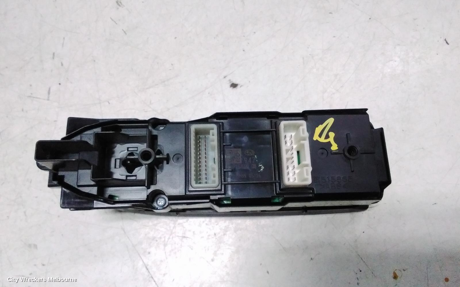 SUBARU FORESTER PWR DR WIND SWITCH, RH FRONT (MASTER SWITCH), SK, FL600, BLACK TIPS, 08/2018 - 11/2024 - Image 3