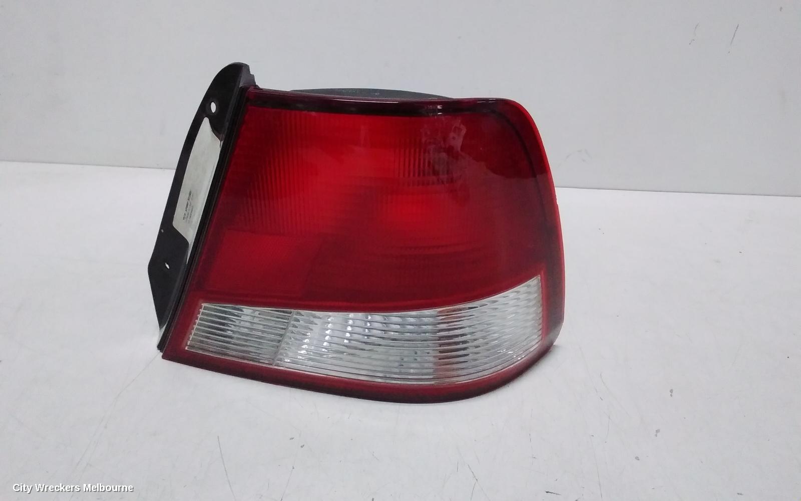 HYUNDAI ACCENT RIGHT TAILLIGHT, LC, SEDAN, 06/2000 - 02/2003 - Image 3