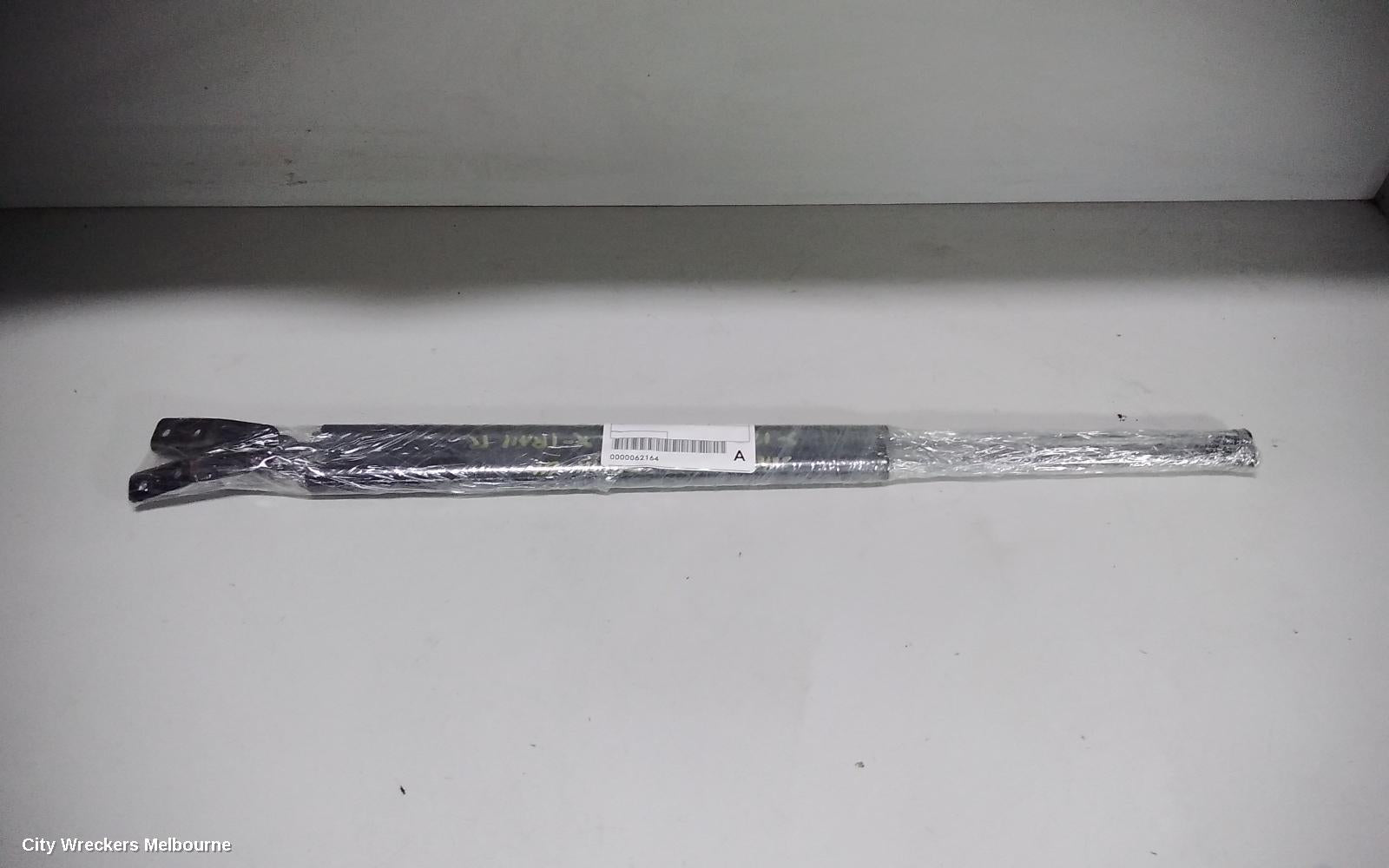 NISSAN XTRAIL HATCH STRUT, TAILGATE STRUT (PAIR), T32, 03/2014 - 01/2017 - Image 3