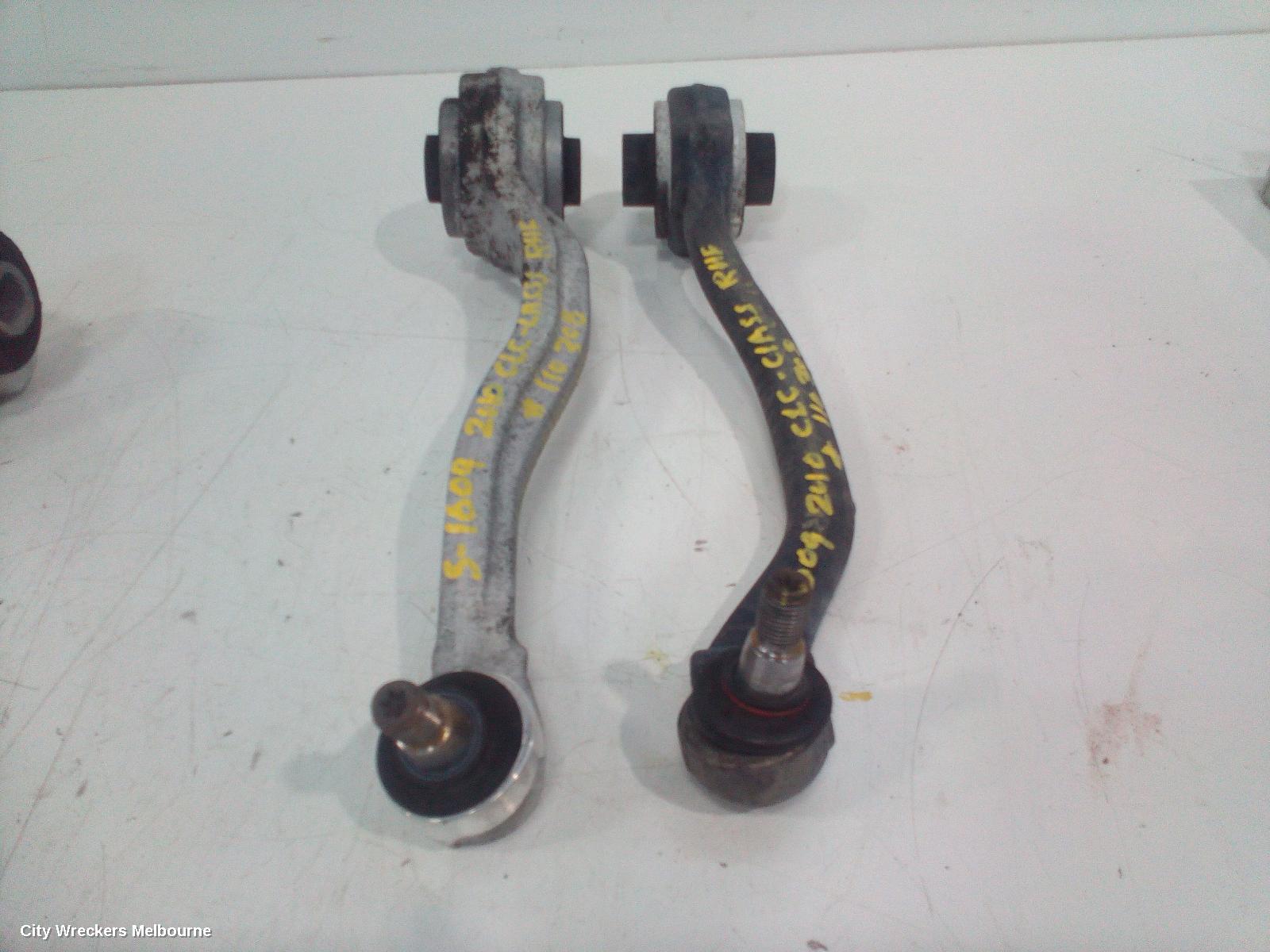 MERCEDES CLC CLASS RIGHT FRONT LOWER CONTROL ARM, FRONT, CL203, 08/2008 - 03/2011 - Image 1