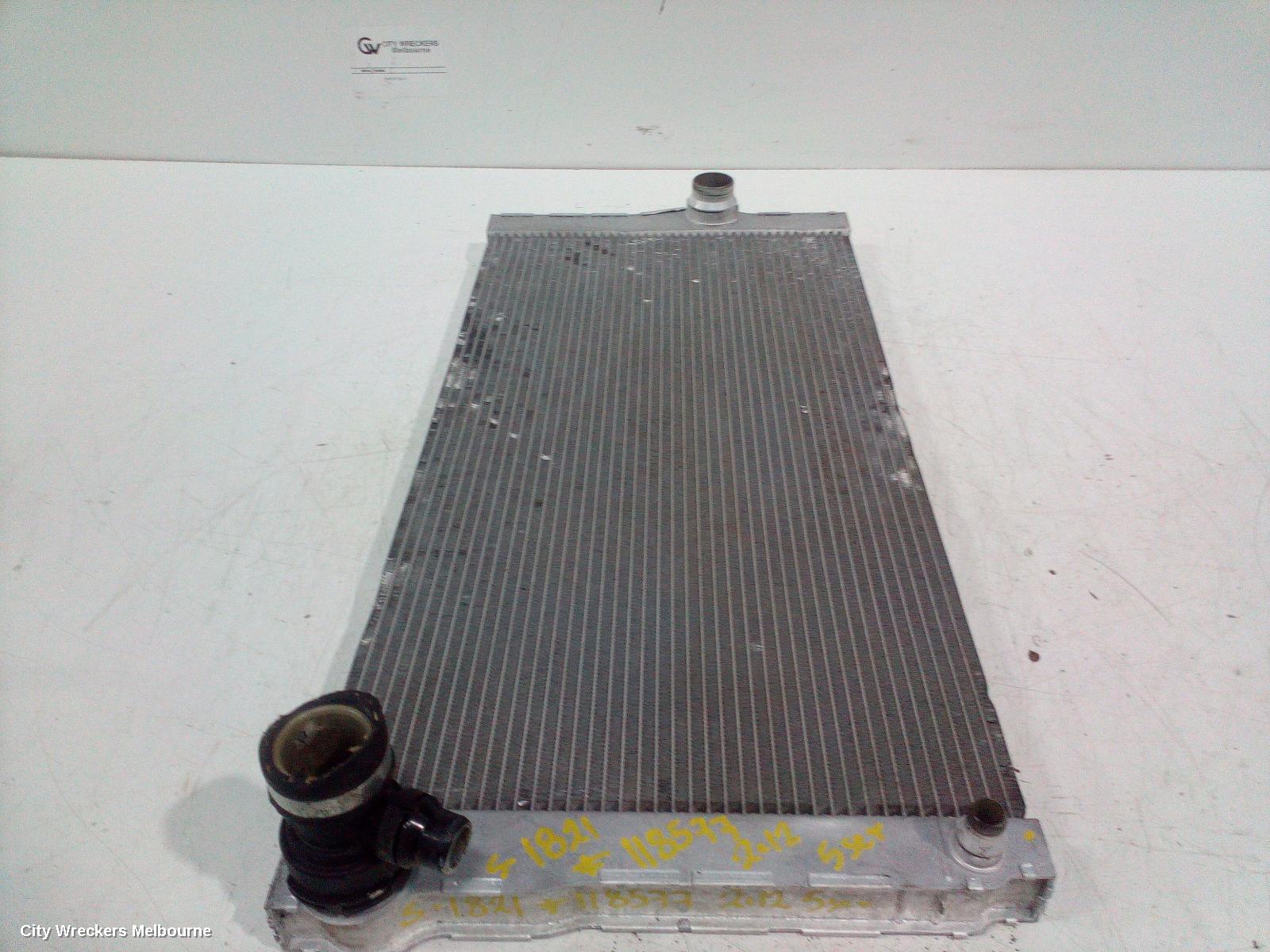 BMW 5 SERIES RADIATOR, AUTO, 2.0, F07/F10/F11, 05/2010 - 01/2017 - Image 1