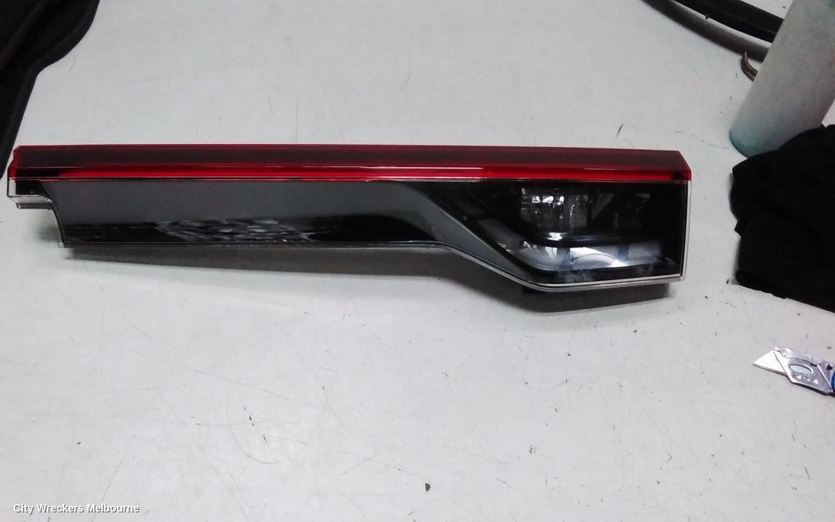 HONDA HRV REAR GARNISH, TAILGATE LAMP (RH SIDE), W/ LED TYPE, RV, 12/2021 - 02/2024 - Image 1