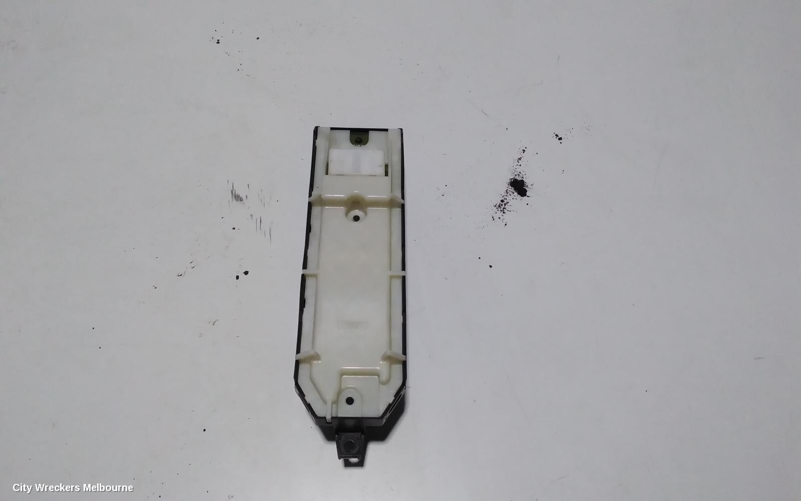 TOYOTA TARAGO PWR DR WIND SWITCH, RH FRONT (MASTER SWITCH), 4 SWITCH TYPE, ACR50R, 07/2007 - 06/2020 - Image 2