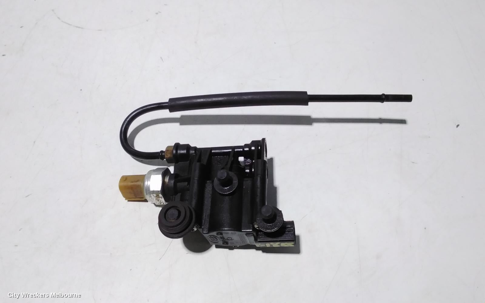 LAND ROVER RANGEROVER SPORT AIR RIDE COMPRESSOR, LEVELLING VALVE BLOCK, RESERVOIR, P/N RVH000046, L320, 08/2005 - 12/2013 - Image 3