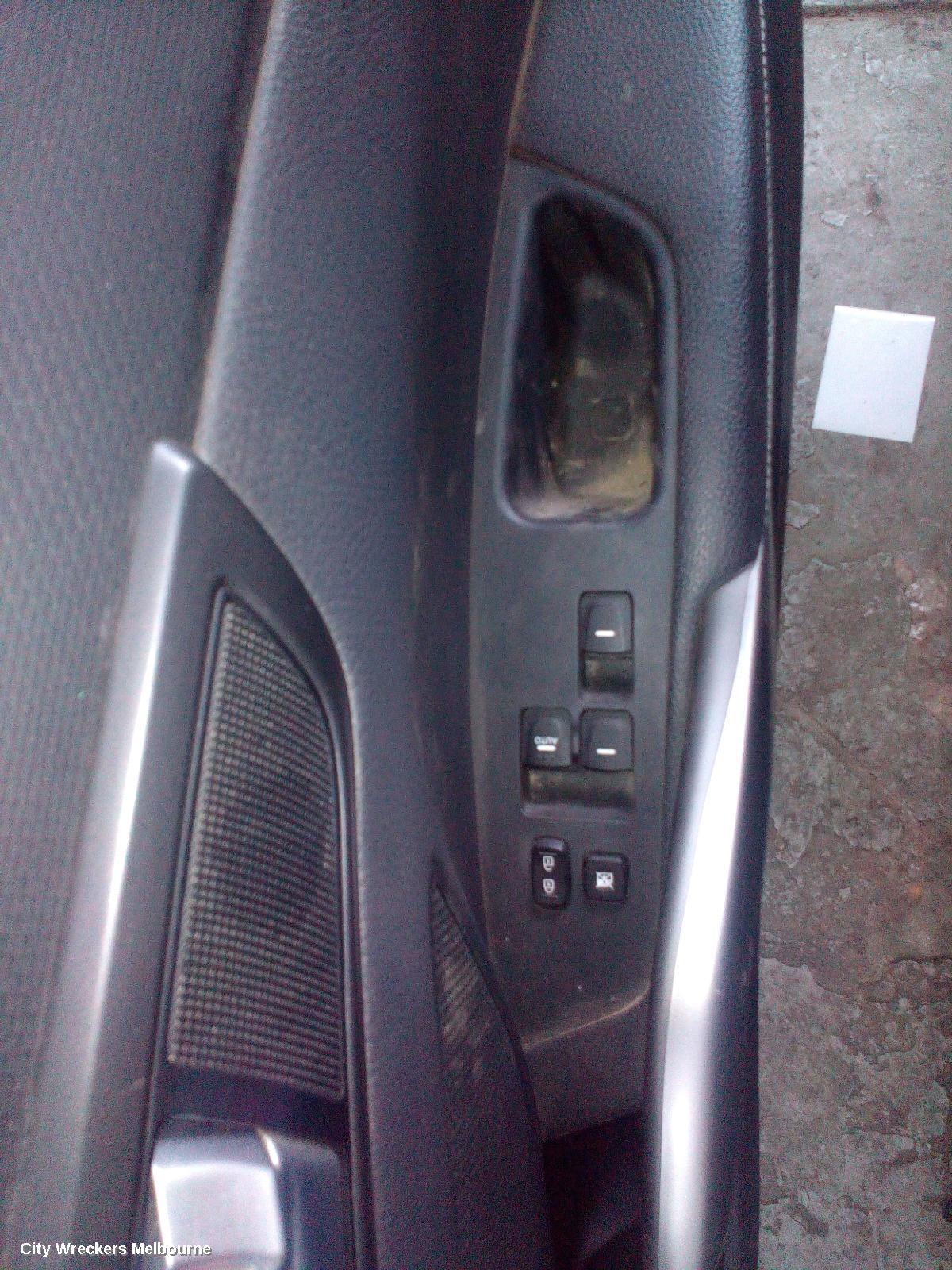 HYUNDAI VELOSTER PWR DR WIND SWITCH, RH FRONT (MASTER SWITCH), FS, TURBO, 07/2012 - 02/2018 - Image 1