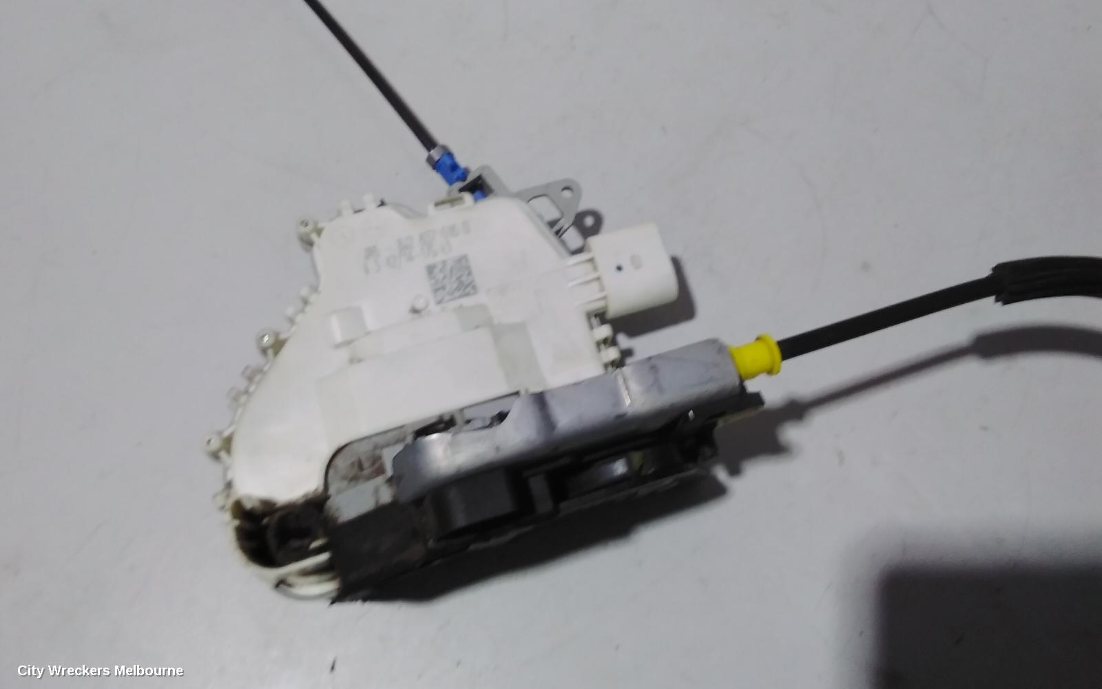AUDI Q3 DOOR/BOOT/GATE LOCK, RIGHT FRONT DOOR LOCK, 8U, DUAL ROW (8 PIN), P/N 8J2837016F, 11/2014 - 12/2018 - Image 3