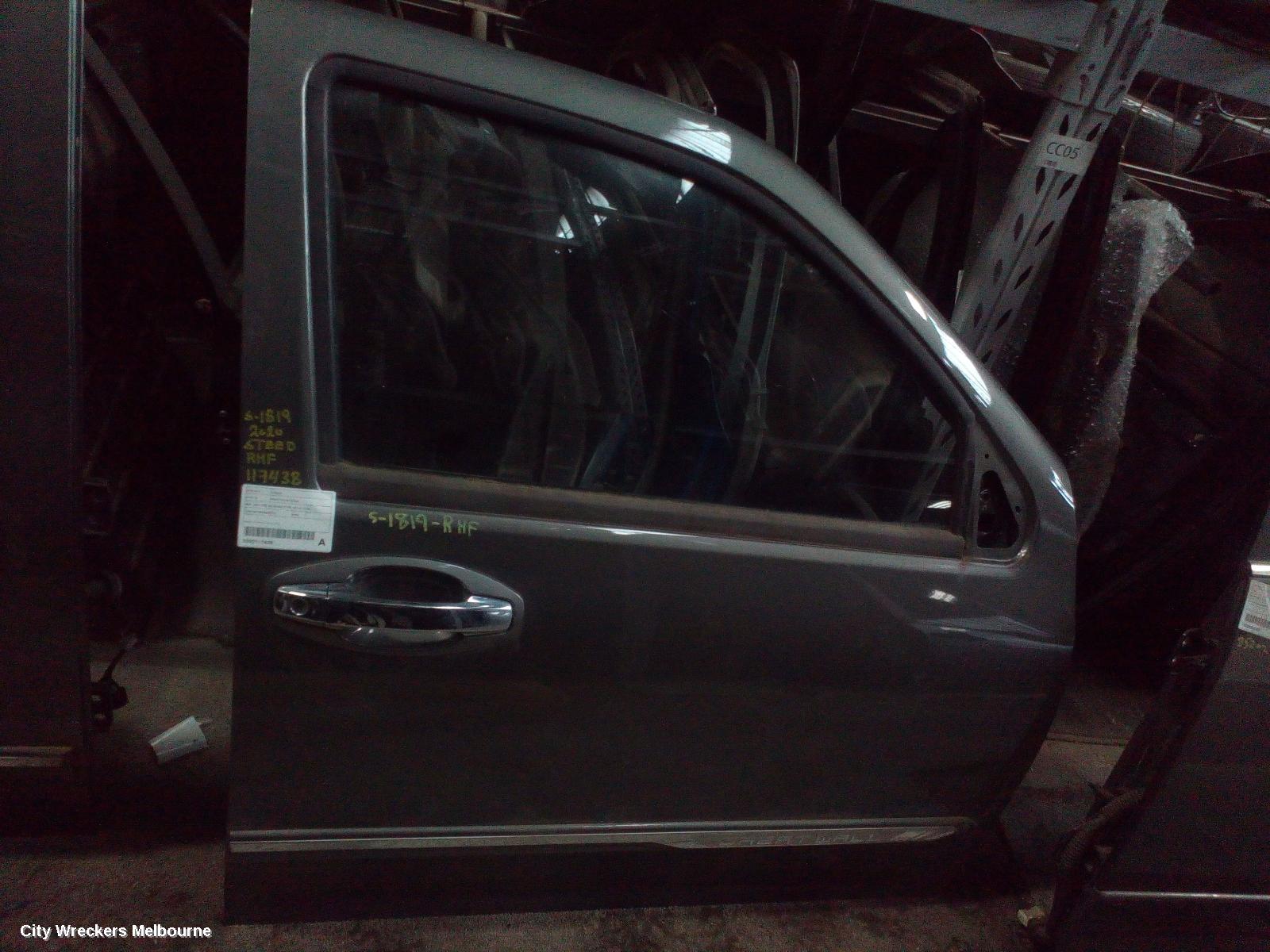 GREAT WALL STEED RIGHT FRONT DOOR, NBP, DUAL CAB, W/ MOULD TYPE, 07/2016 - 12/2020 - Image 2