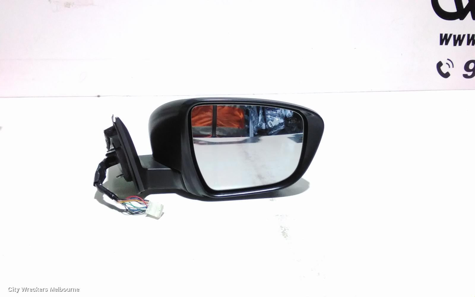 NISSAN XTRAIL RIGHT DOOR MIRROR, T32, TL/TI/ST-L, W/ CAMERA TYPE, 02/2014 ONWARDS - Image 1