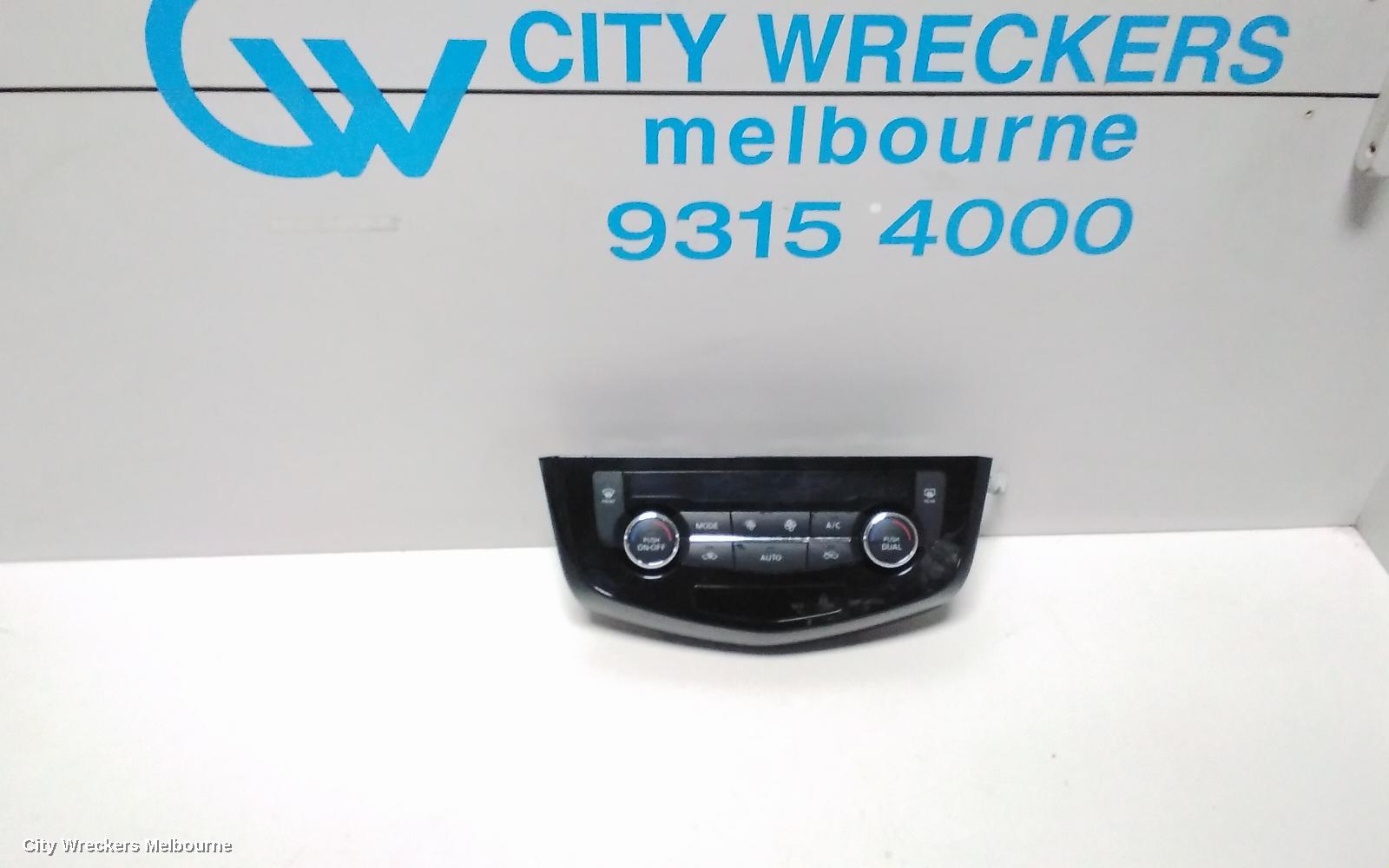 NISSAN QASHQAI HEATER/AC CONTROLS, J11, CLIMATE CONTROL TYPE, 06/2014 - 07/2021 - Image 1