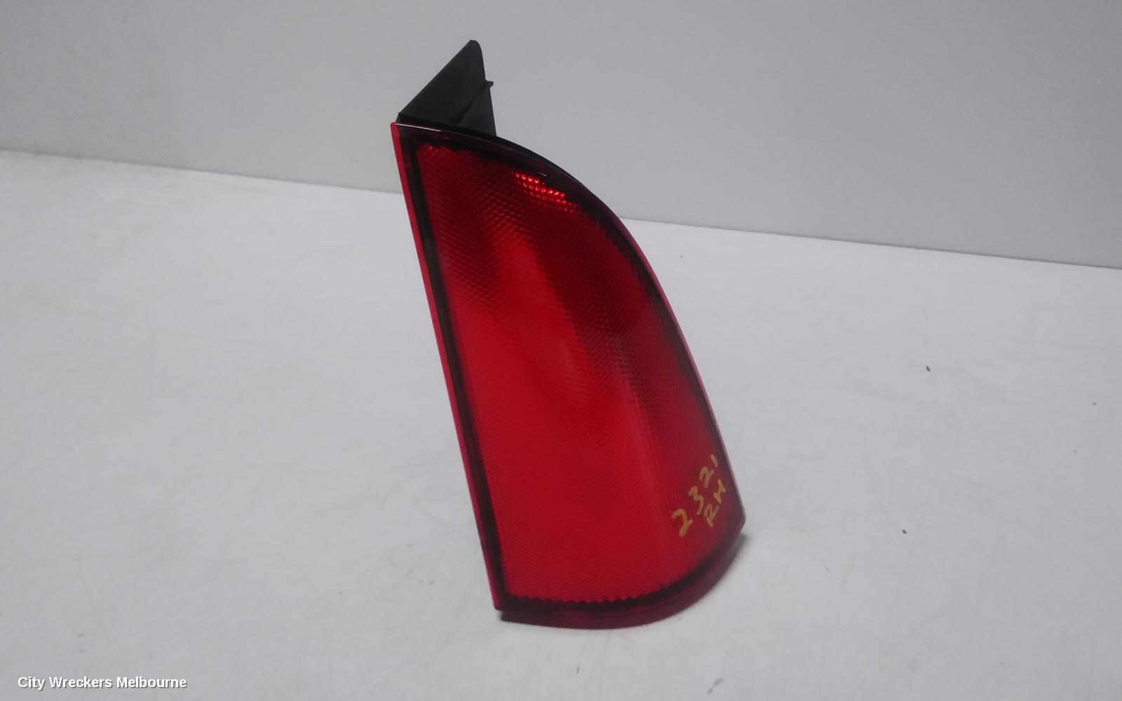 MERCEDES VITO RIGHT TAILLIGHT, UPPER TAILGATE, 639, 04/2004 - 02/2015 - Image 2