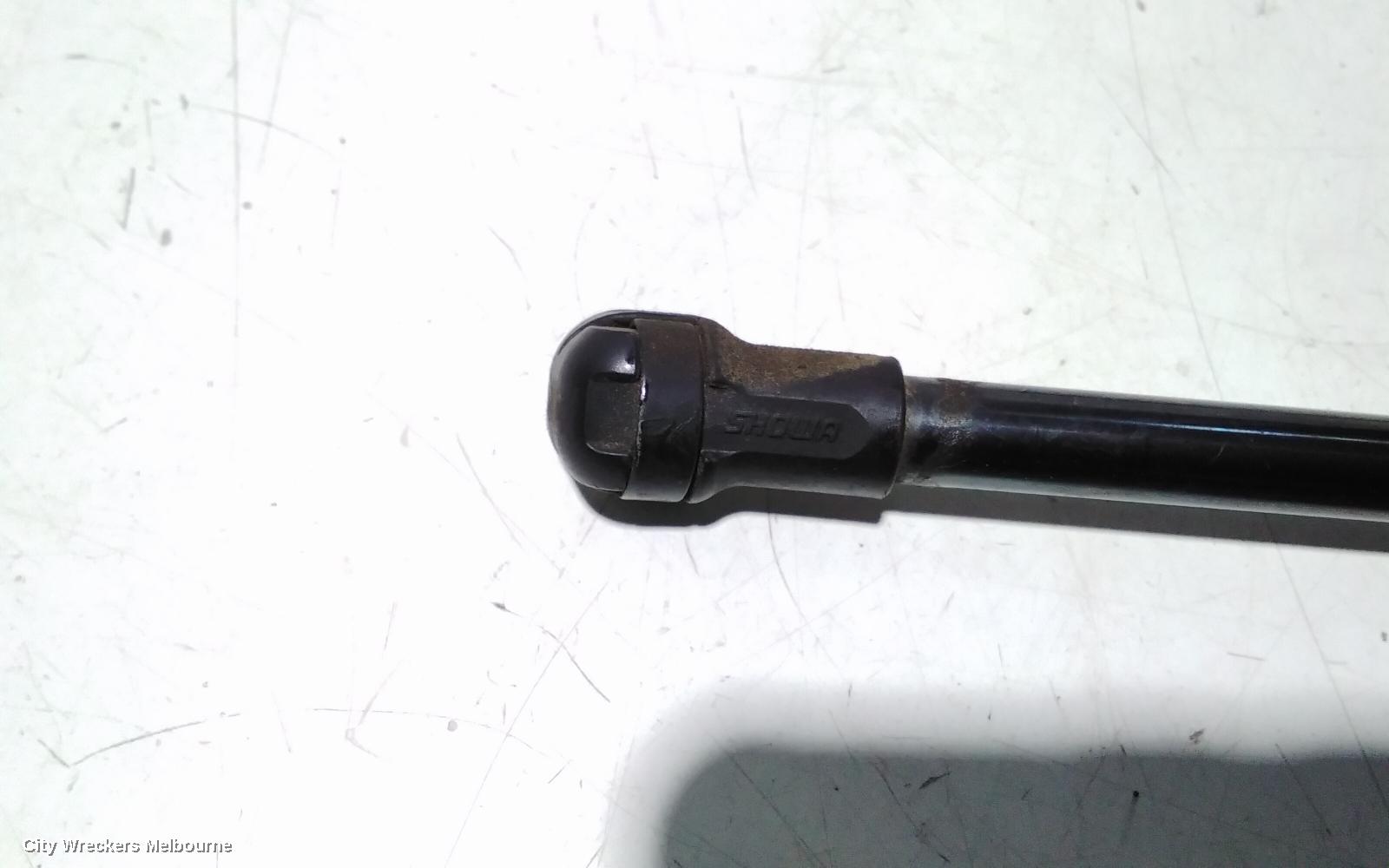 MITSUBISHI PAJERO HATCH STRUT, QE, TAILGATE STRUT (PAIR), NON POWER TYPE, PAJERO SPORT, 10/2015 ONWARDS - Image 3