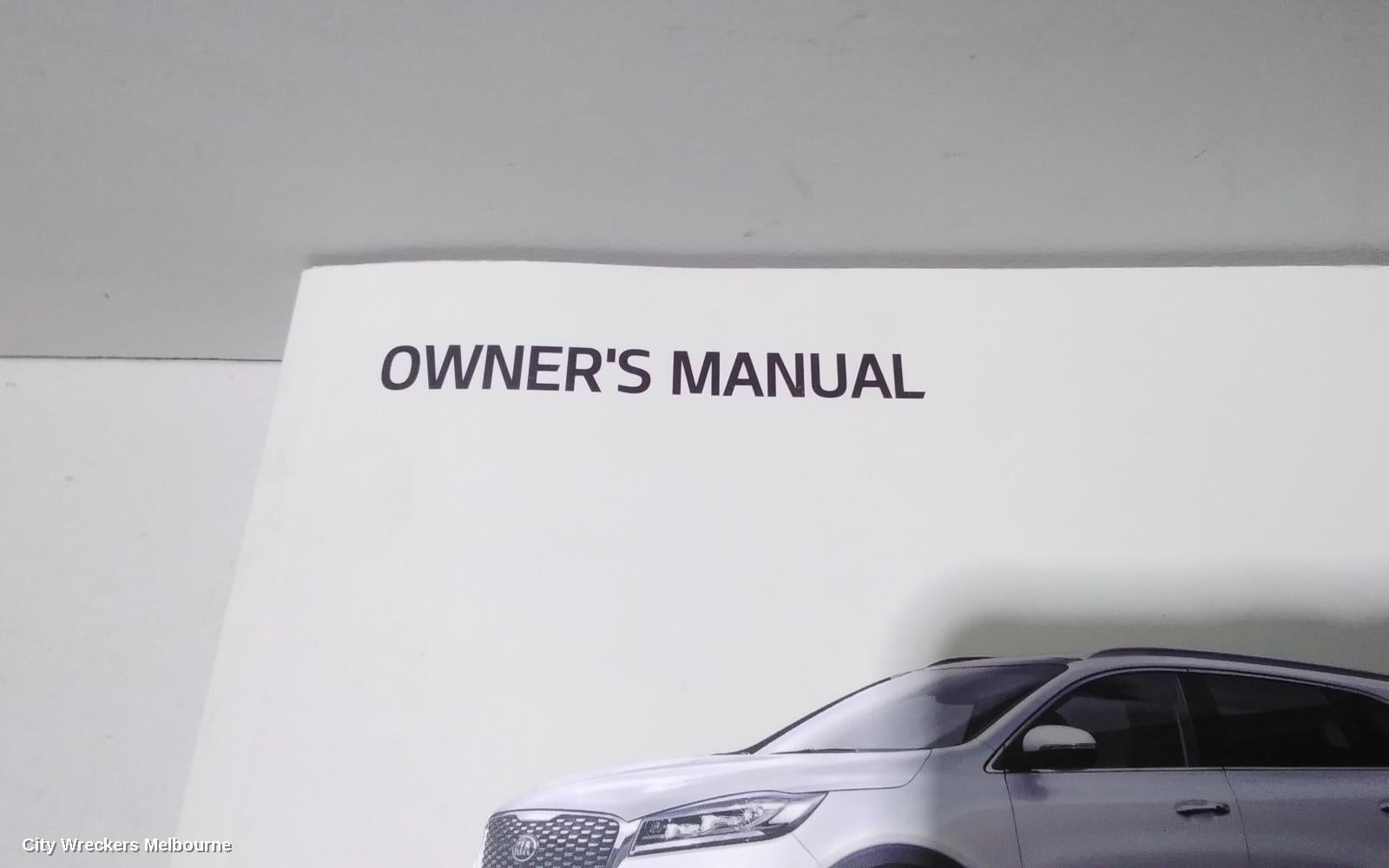 KIA SORENTO OWNERS HANDBOOK, UM, 03/2015 - 02/2020 - Image 2