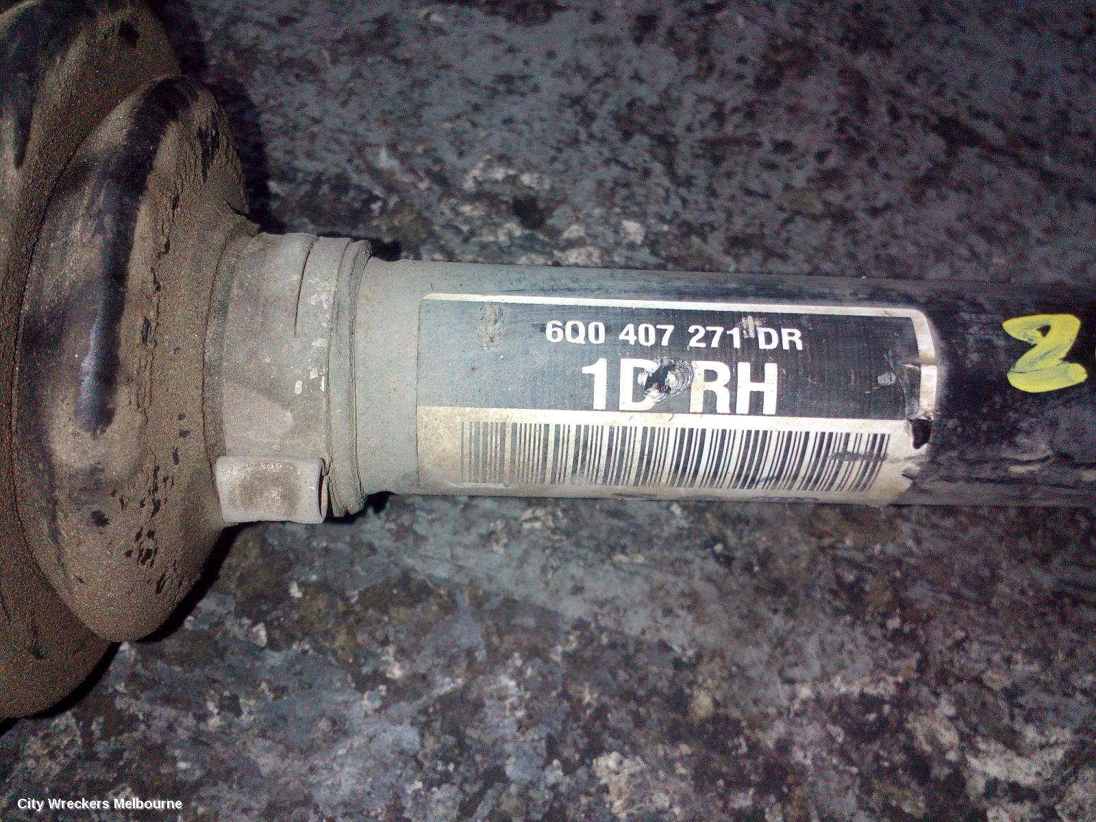 VOLKSWAGEN POLO LEFT DRIVESHAFT, AUTO, PETROL, 1.6, ABS TYPE, 9N, 11/2005 - 04/2010 - Image 1