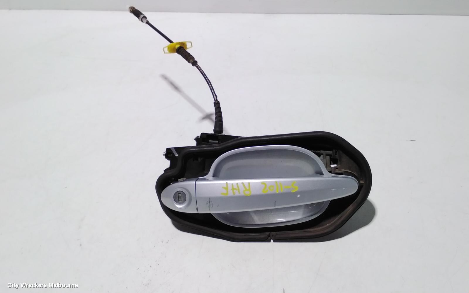 BMW 5 SERIES DOOR HANDLE, OUTER, RH FRONT, STANDARD TYPE, E60, 10/2003 - 04/2010 - Image 1