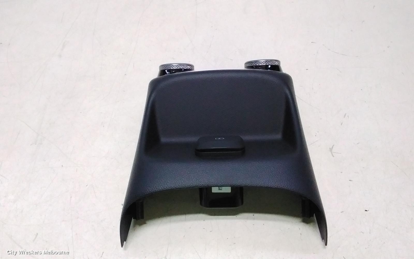 GENESIS GV70 HEATER/AC CONTROLS, JK, 03/2021 ONWARDS - Image 3
