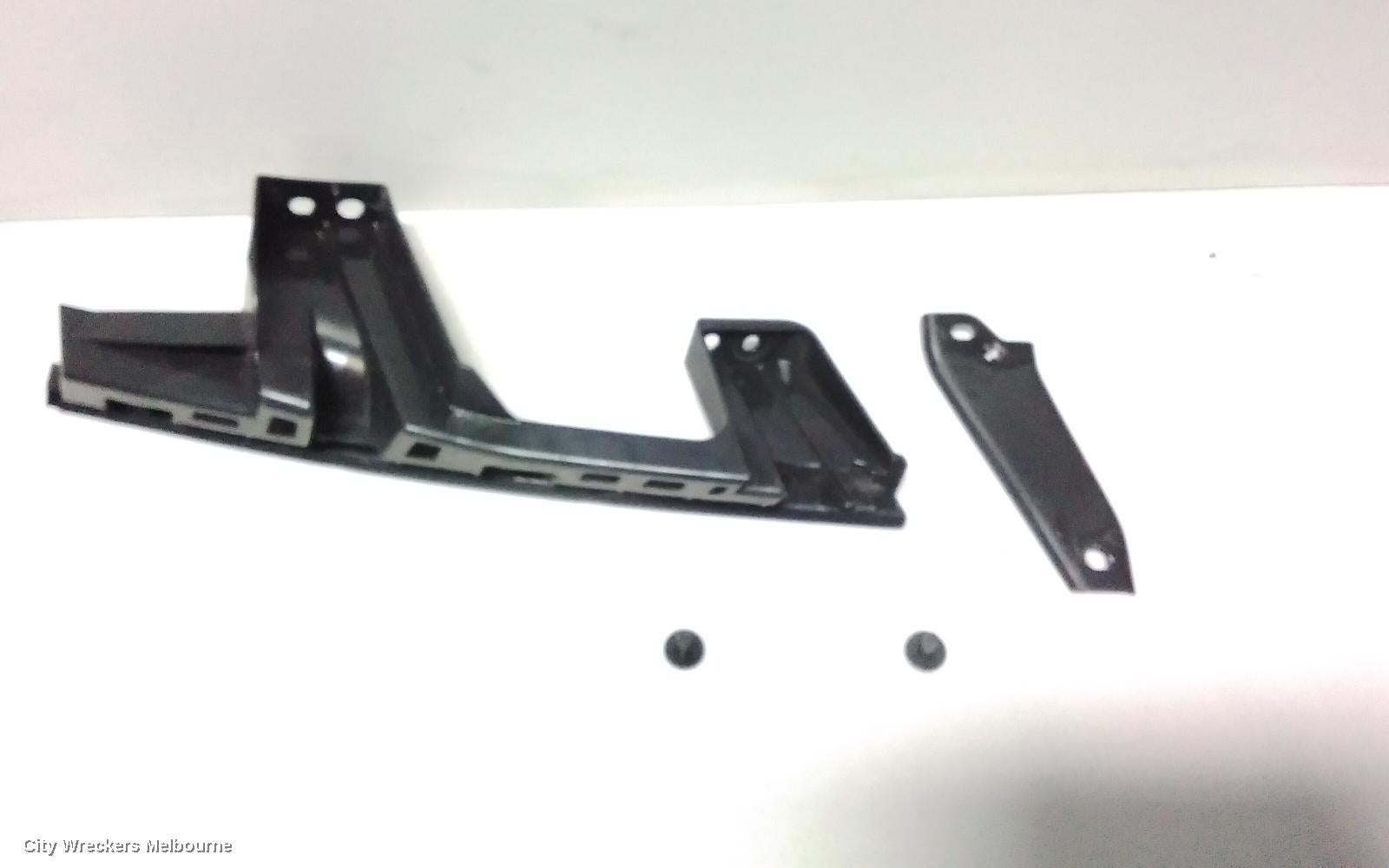 SUZUKI VITARA, VITARA, LY (VIN TSM), 06/2015 ONWARDS, LEFT HEAD LIGHT BRAKET: 74634 - Image 2