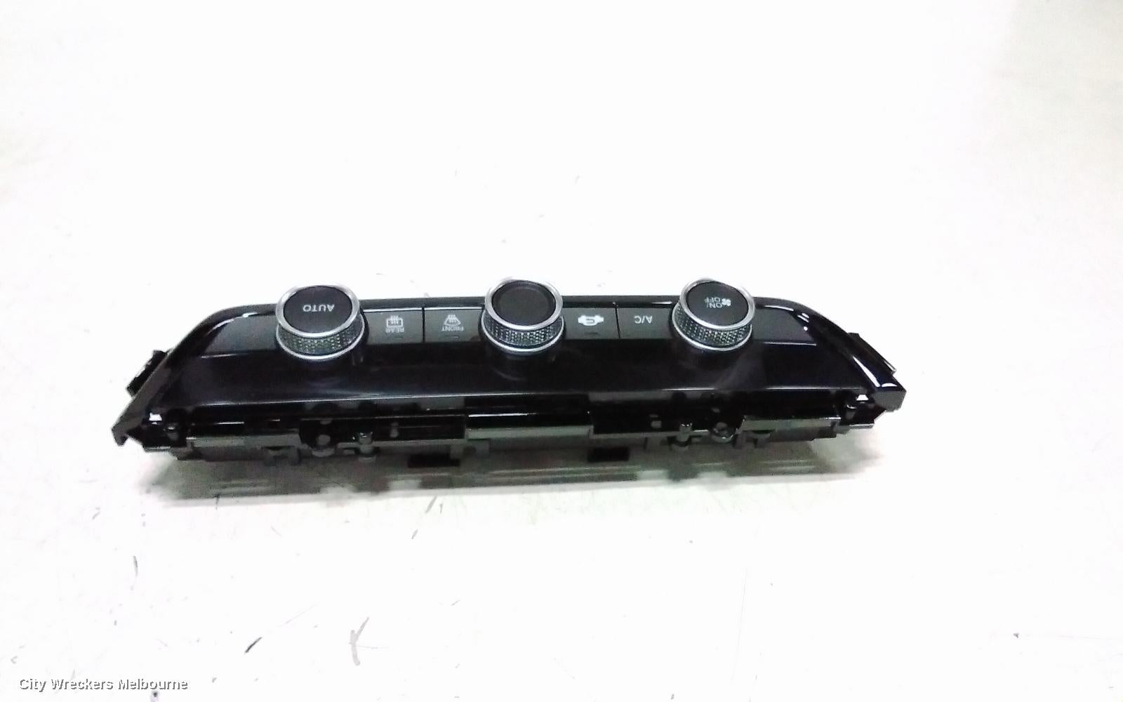 HONDA HRV HEATER/AC CONTROLS, RV, 12/2021 ONWARDS - Image 3