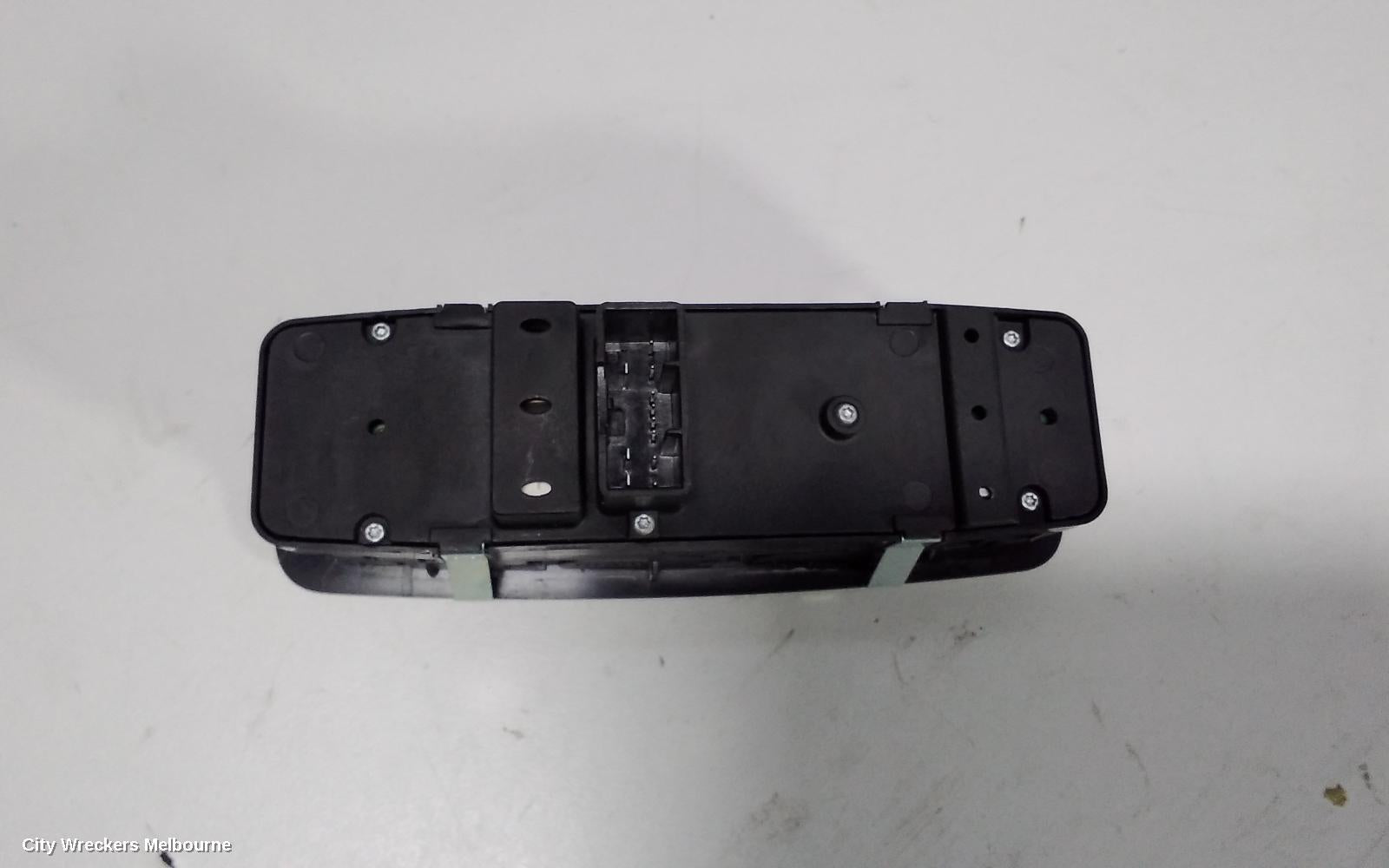 JEEP CHEROKEE PWR DR WIND SWITCH, RH FRONT (MASTER SWITCH), KL, 02/2014 ONWARDS - Image 2