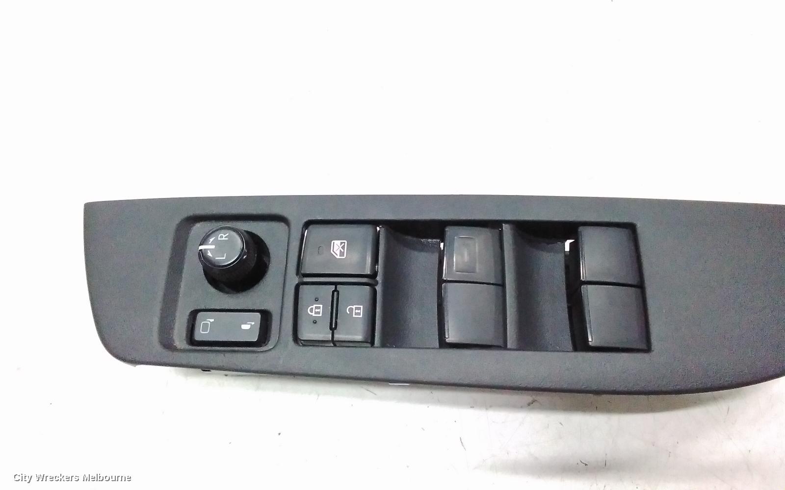 TOYOTA COROLLA PWR DR WIND SWITCH, RH FRONT (MASTER SWITCH), W/ AUTO FOLDING MIRROR TYPE, E210, 07/2018 ONWARDS - Image 3