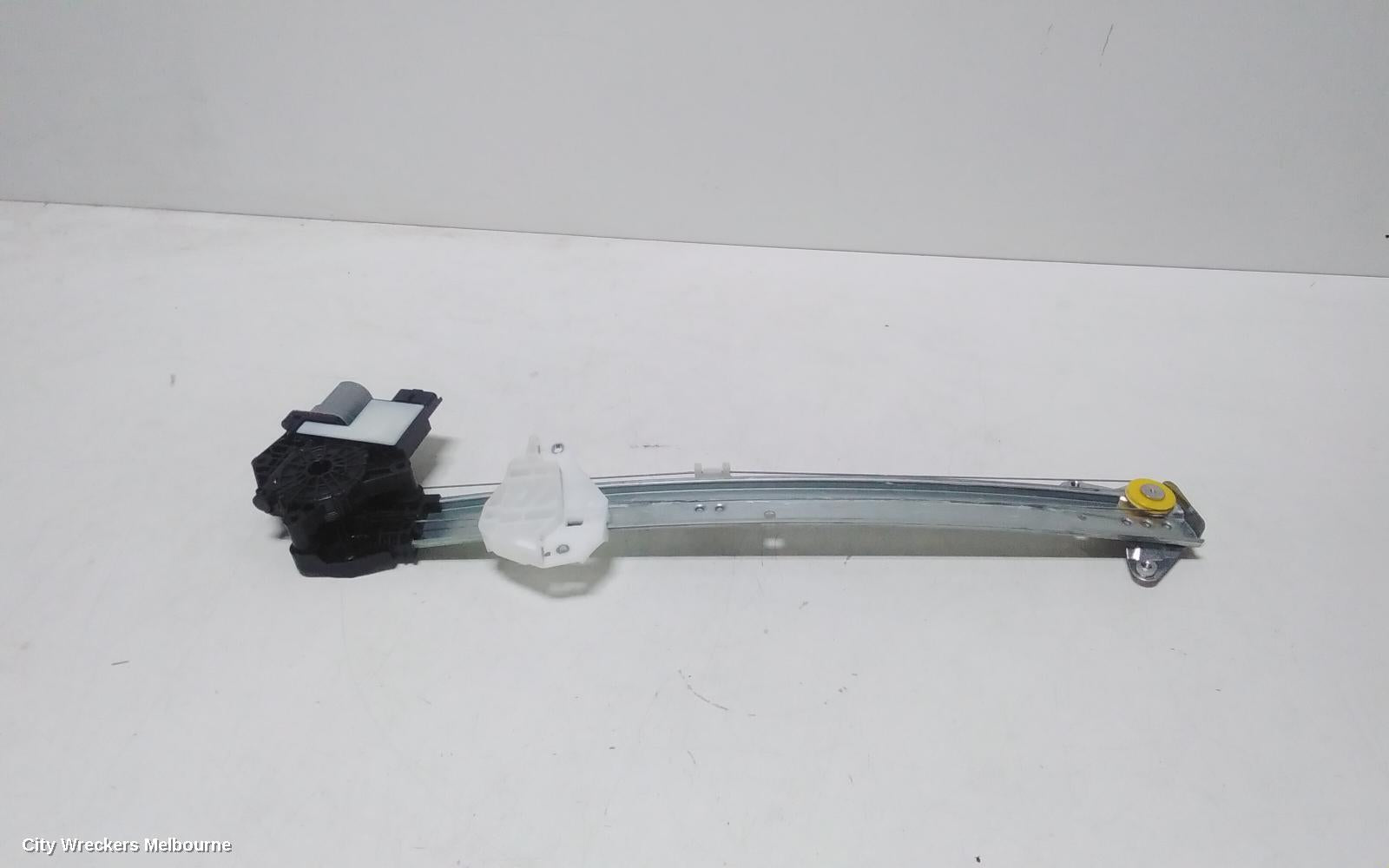 MITSUBISHI OUTLANDER LEFT FRONT WINDOW REG/MOTOR, DOOR REG ASSY (REG AND MOTOR), ZM, 08/2021 ONWARDS - Image 1