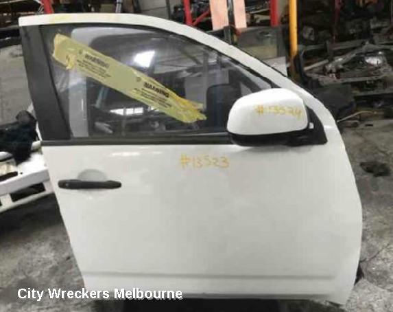 MITSUBISHI OUTLANDER RIGHT FRONT DOOR, ZG, 11/2006 - 09/2009 - Image 1