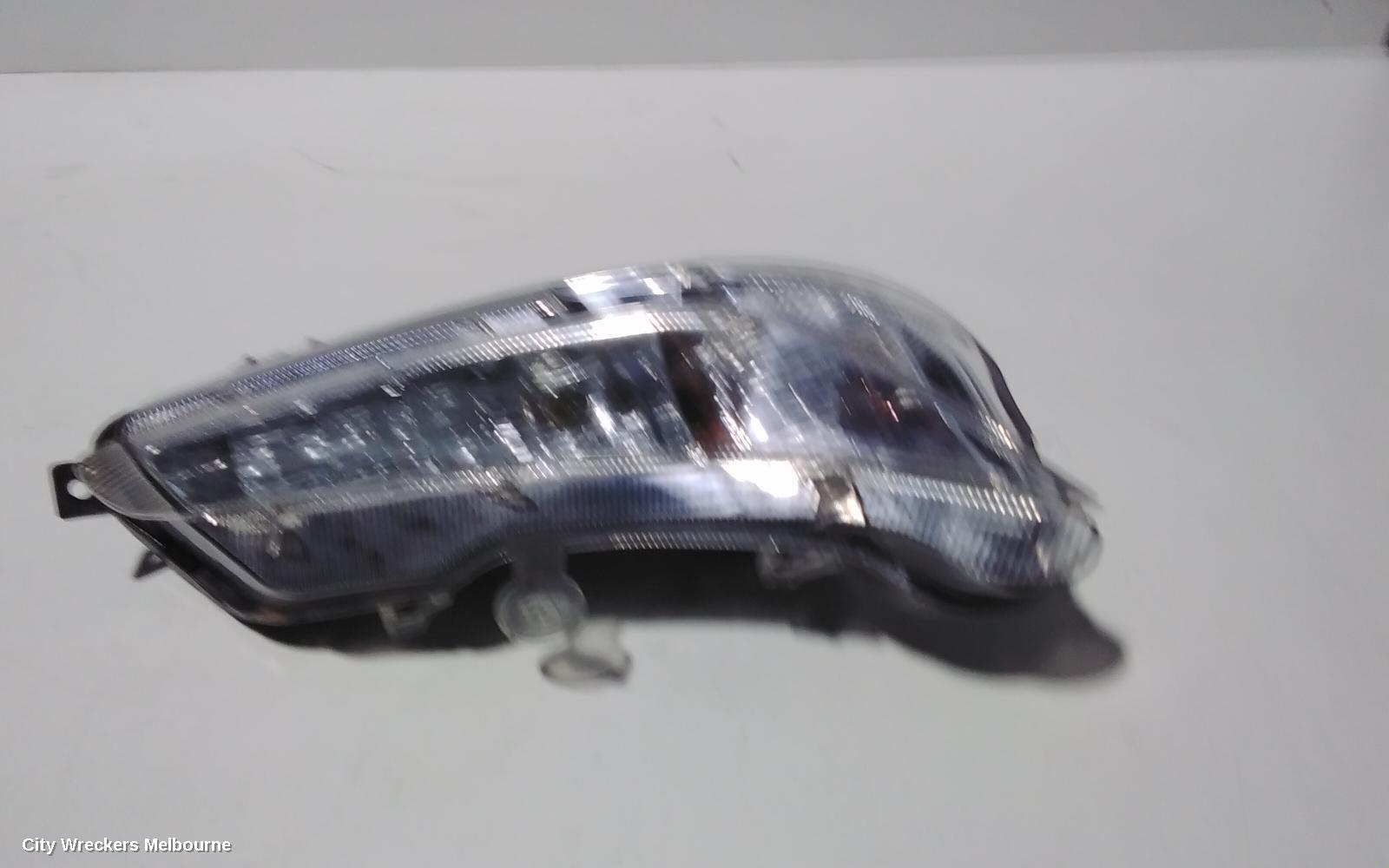 TOYOTA CAMRY RIGHT INDICATOR/FOG/SIDE, BUMPER FLASHER, ASV50/AVV50, 05/2015 - 10/2017 - Image 3