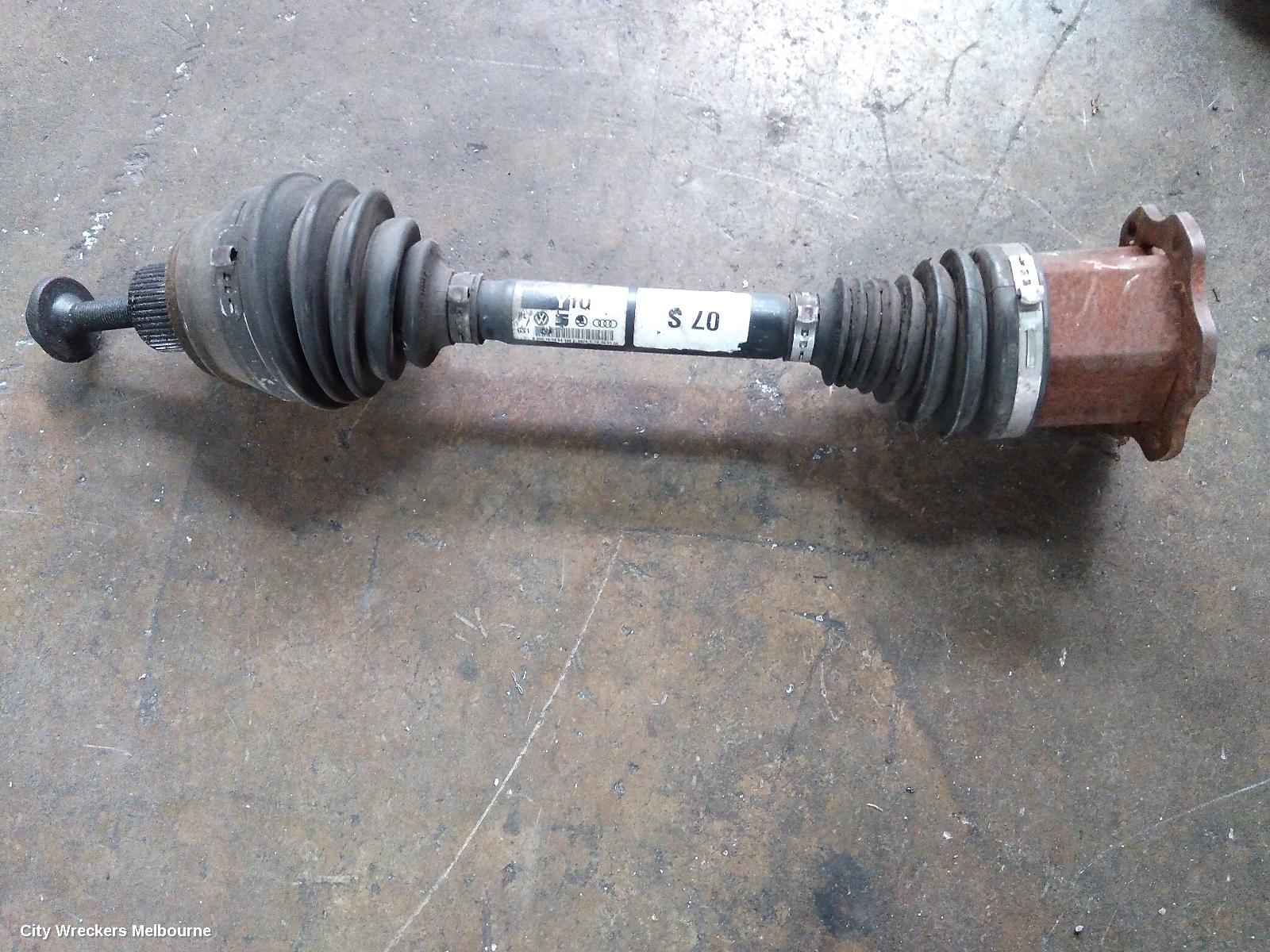 AUDI A5 LEFT DRIVESHAFT, FRONT, AWD, 2.0, PETROL, 8T, 11/2011 - 11/2016 - Image 1