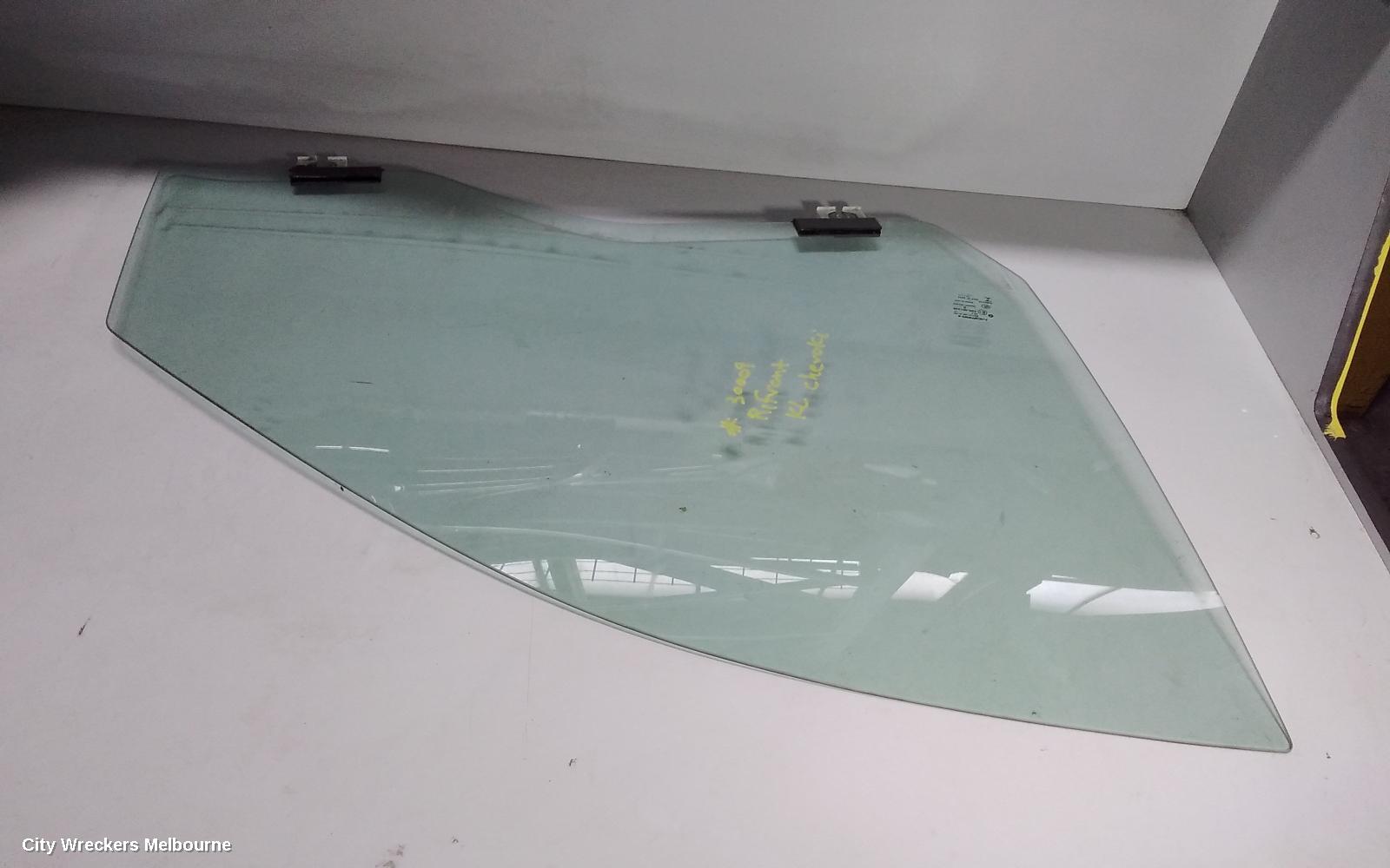 JEEP CHEROKEE RIGHT FRONT DOOR WINDOW, KL, CLEAR, SINGLE GLAZE TYPE, 02/2014 ONWARDS - Image 1