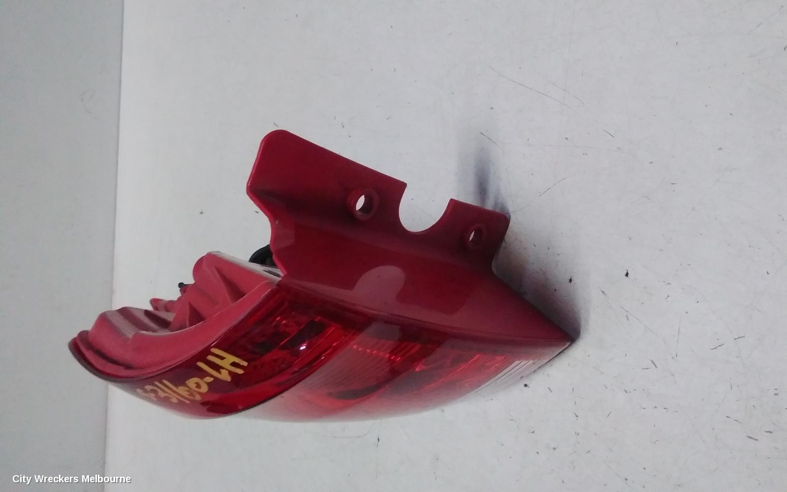 LDV G10 LEFT TAILLIGHT, SV7C, IN BODY, W/ HALOGEN TYPE, TAILGATE, VAN, 04/2015 ONWARDS - Image 2
