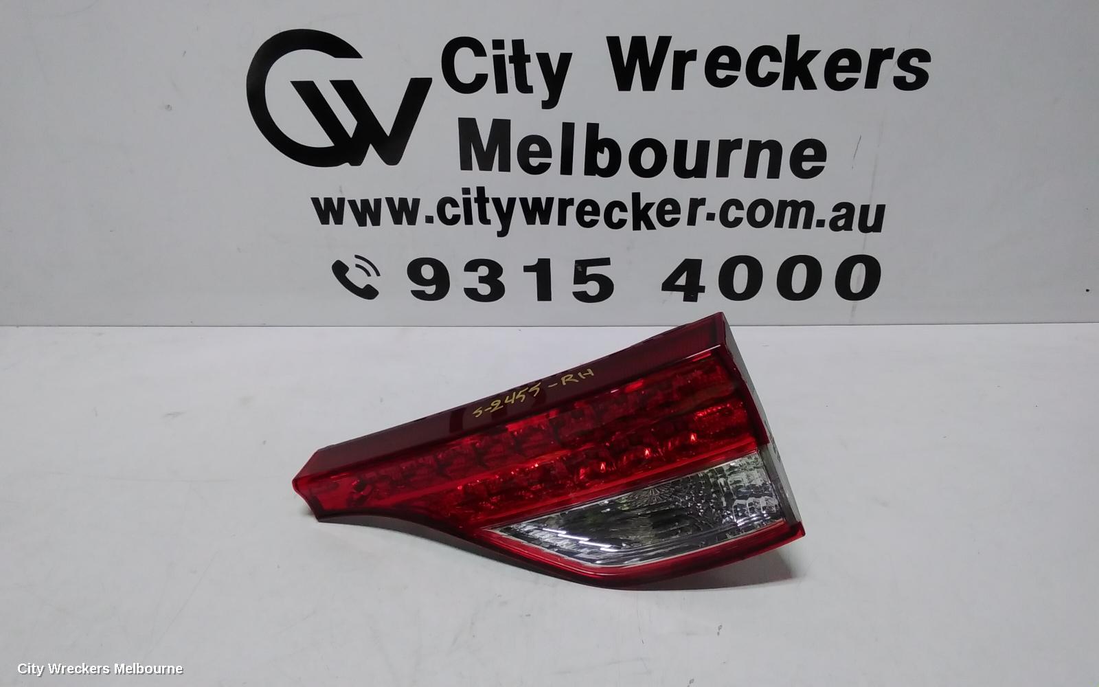 TOYOTA ESTIMA REAR GARNISH, TAILGATE LAMP (RH SIDE), XR50, RED/CLEAR, LENS# 28209, 09-19 (IMPORT) - Image 1