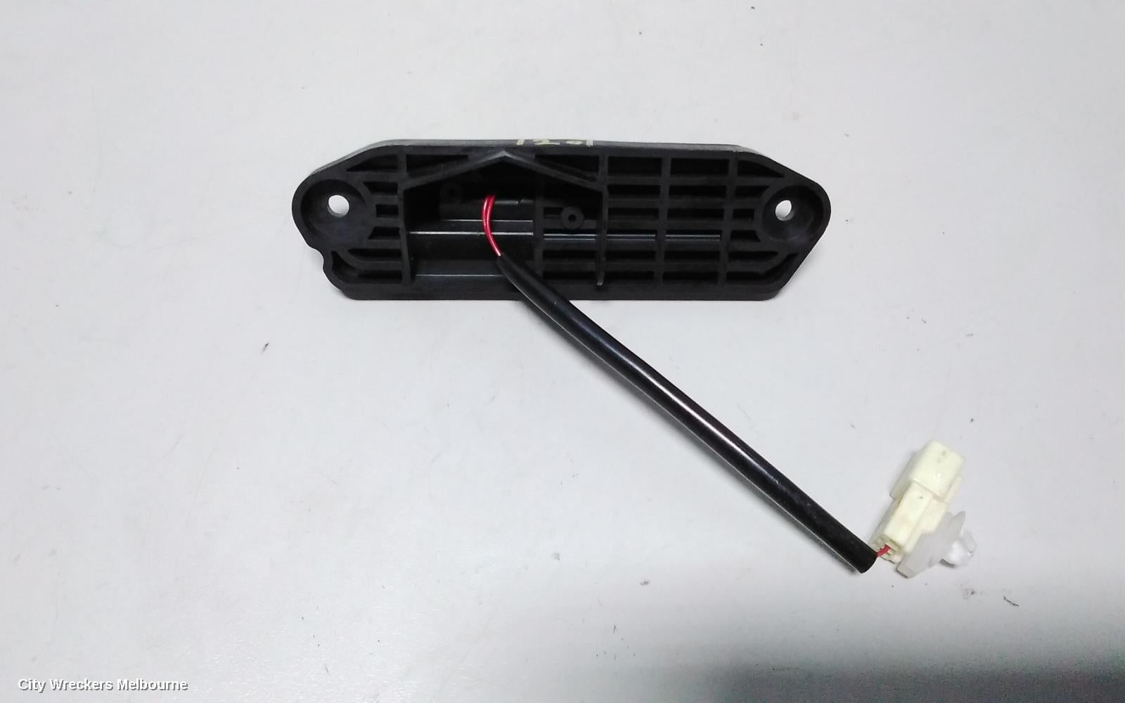 MITSUBISHI OUTLANDER TAILGATE HANDLE, ZJ, 10/2012 - 03/2015 - Image 2