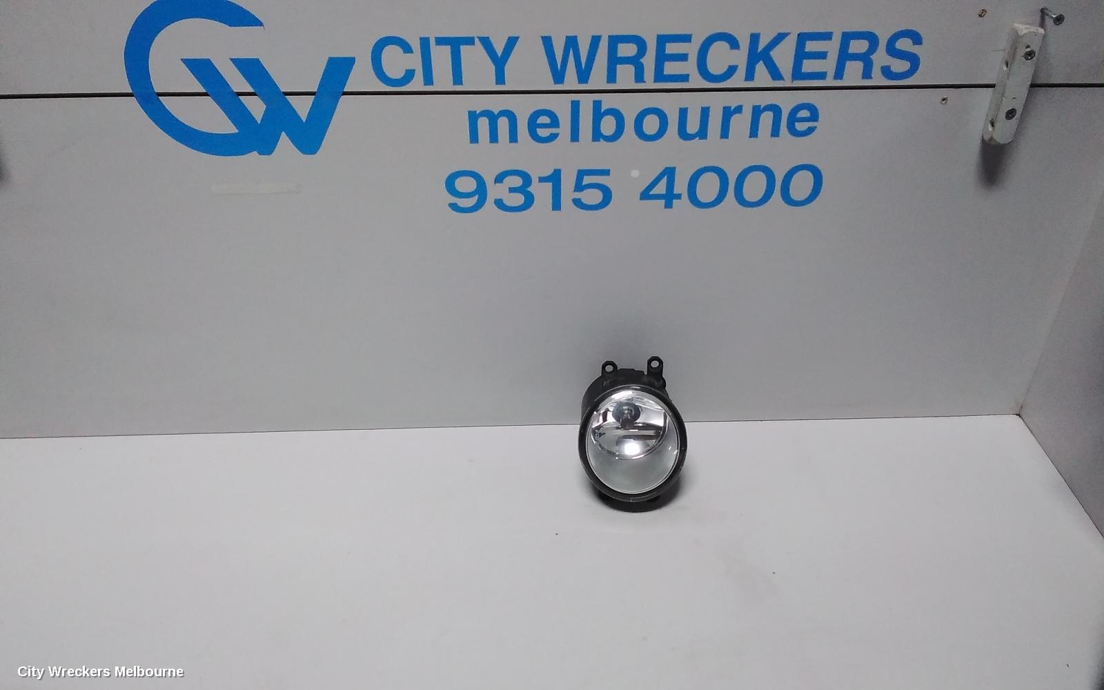 TOYOTA COROLLA LEFT INDICATOR/FOG/SIDE, BUMPER FOGLAMP, ZRE152/20153R, SEDAN, 03/2007 - 12/2013 - Image 1