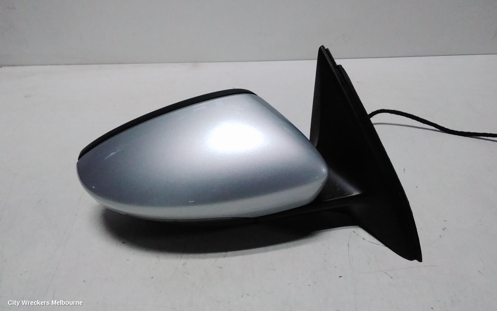 VOLKSWAGEN JETTA RIGHT DOOR MIRROR, 1B, POWER FOLD (6XP CODE), 02/2011 - 10/2014 - Image 2