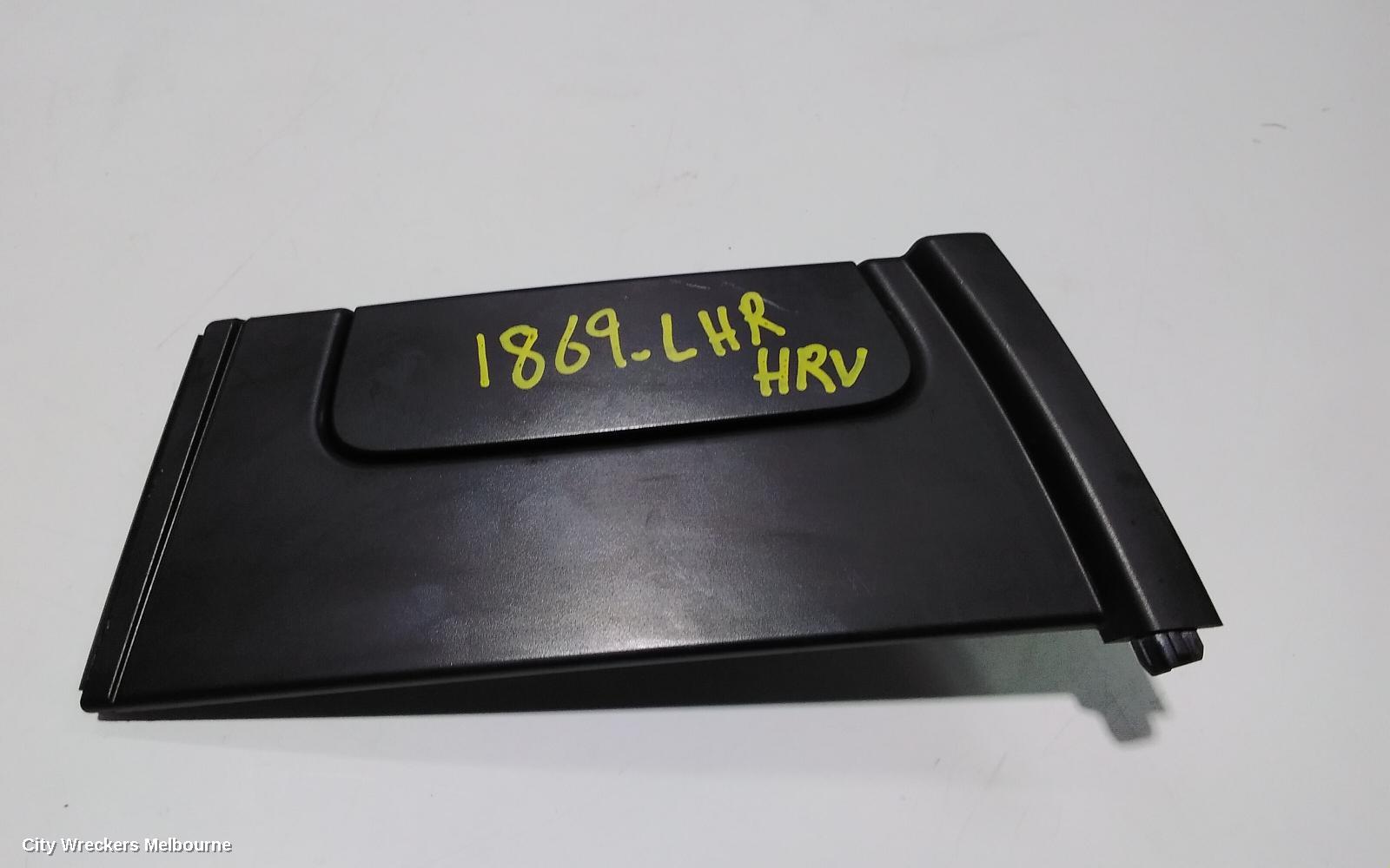 HONDA HRV DOOR HANDLE, OUTER, LH REAR, COLOUR CODED, RU5, 12/2014 - 10/2021 - Image 1