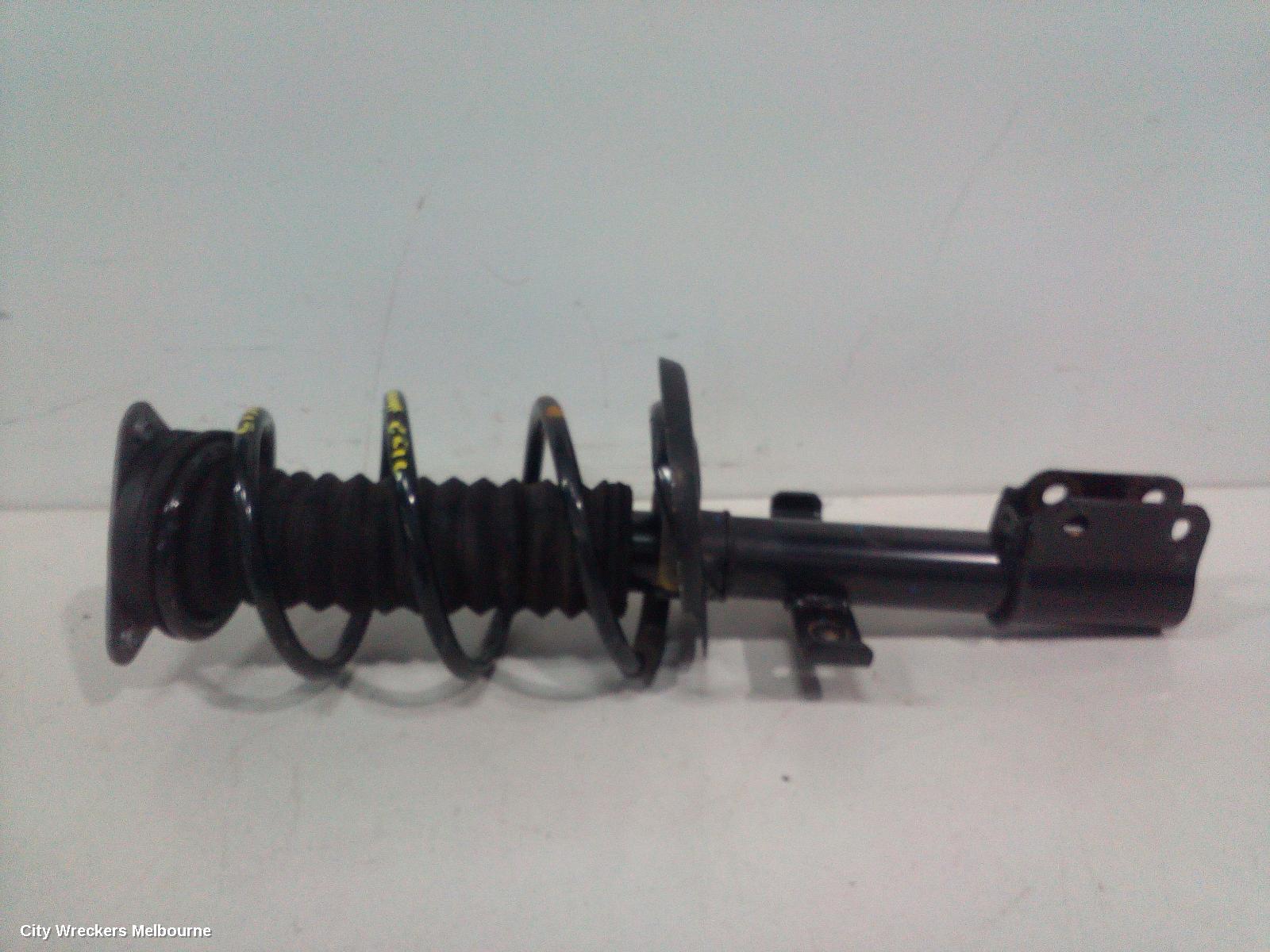 RENAULT CLIO RIGHT FRONT STRUT, X98, NON RS TYPE, 09/2013 - 10/2019 - Image 3