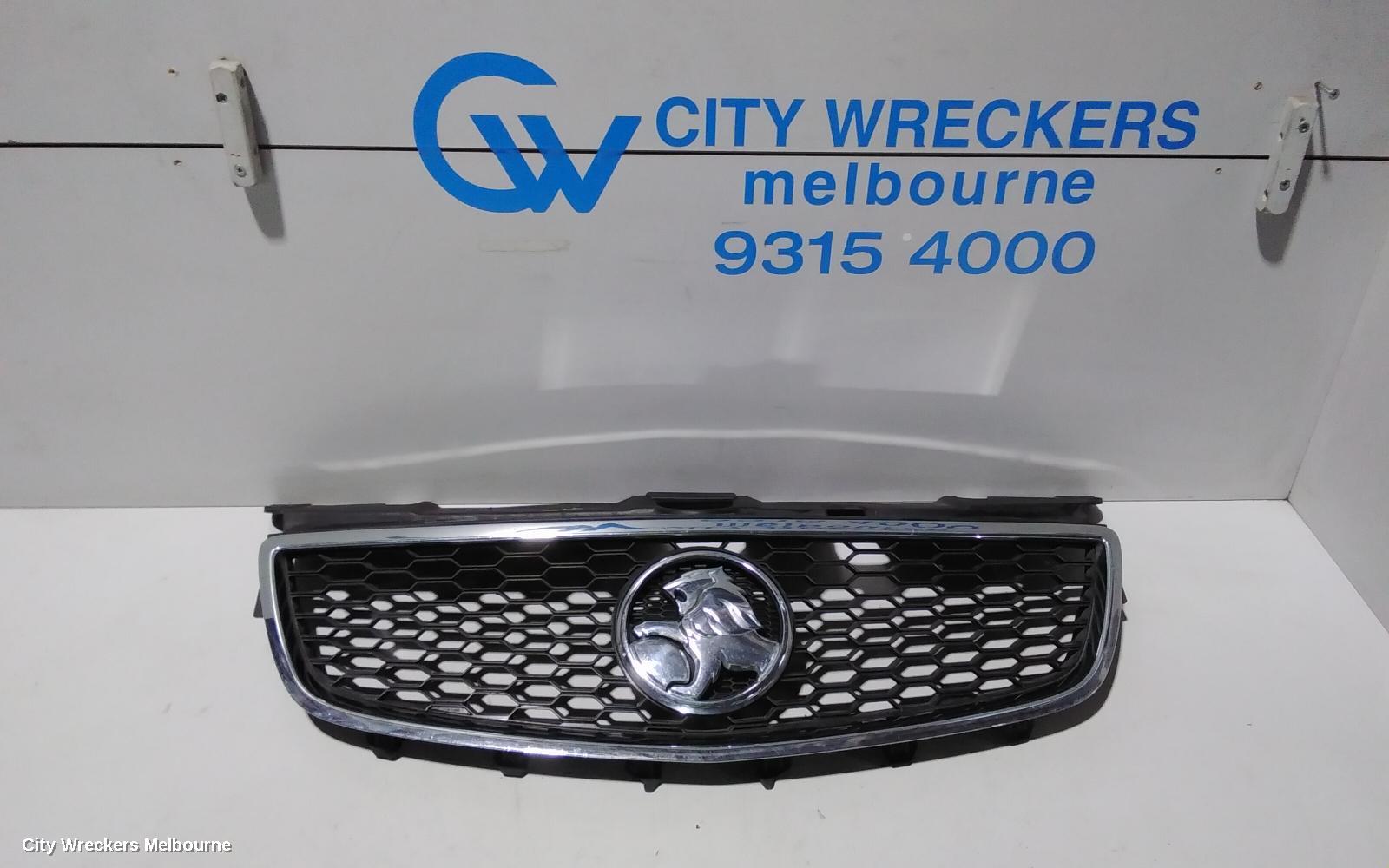 HOLDEN COMMODORE GRILLE, RADIATOR GRILLE, VE, SEDAN, CALAIS, 09/2010 - 04/2013 - Image 1