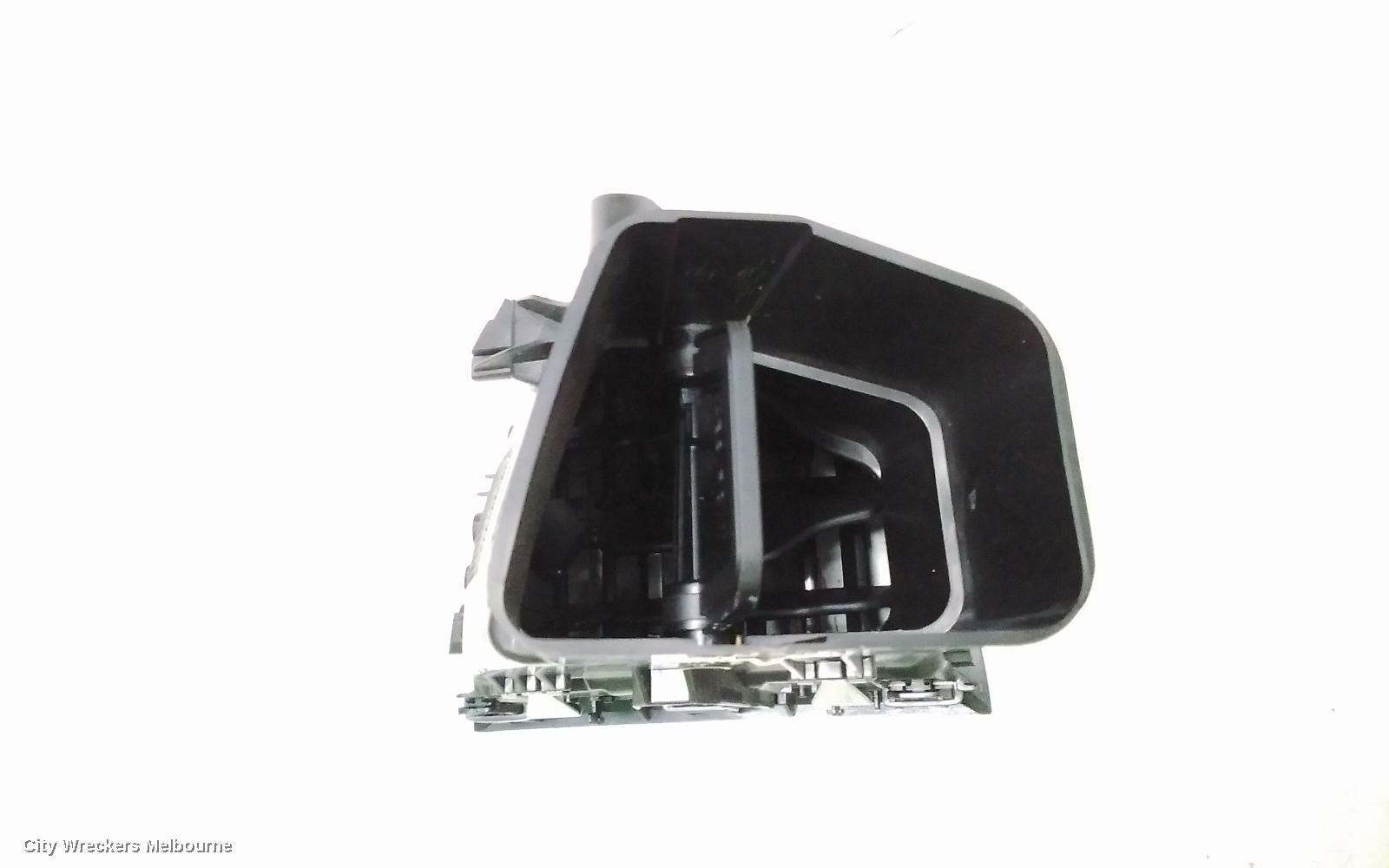PEUGEOT 308, T9, 10/2014 - 05/2021, CENTRE RH AIRVENT: 117825 - Image 3