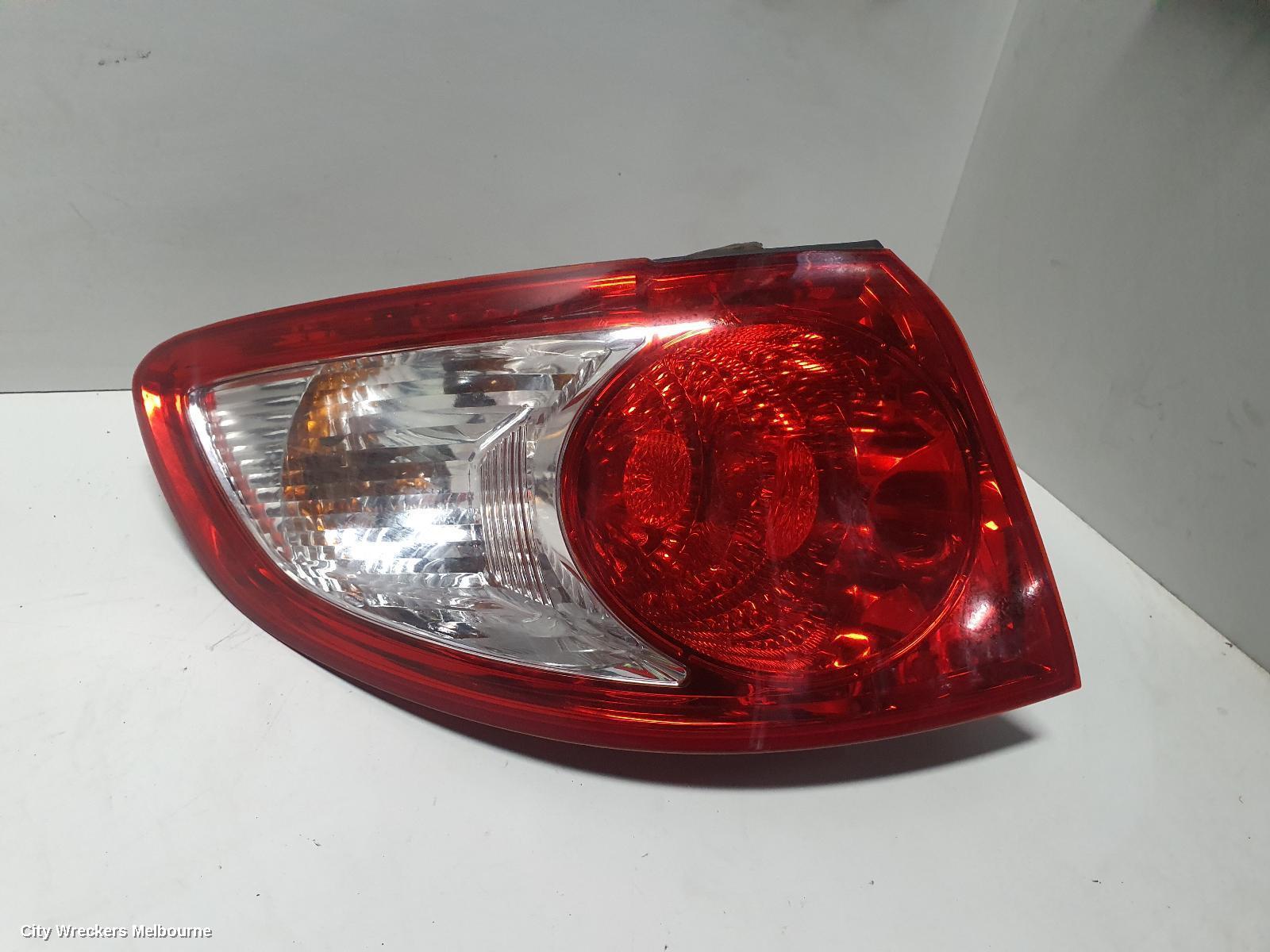 HYUNDAI SANTA FE LEFT TAILLIGHT, CM, IN BODY, 11/2005 - 09/2009 - Image 3