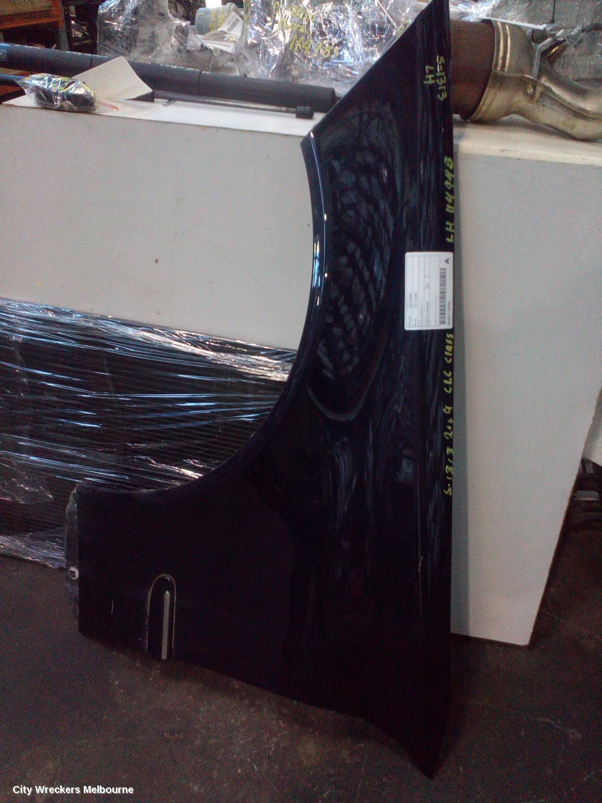 MERCEDES CLC CLASS LEFT GUARD, CL203, 10/2008 - 03/2011 - Image 2