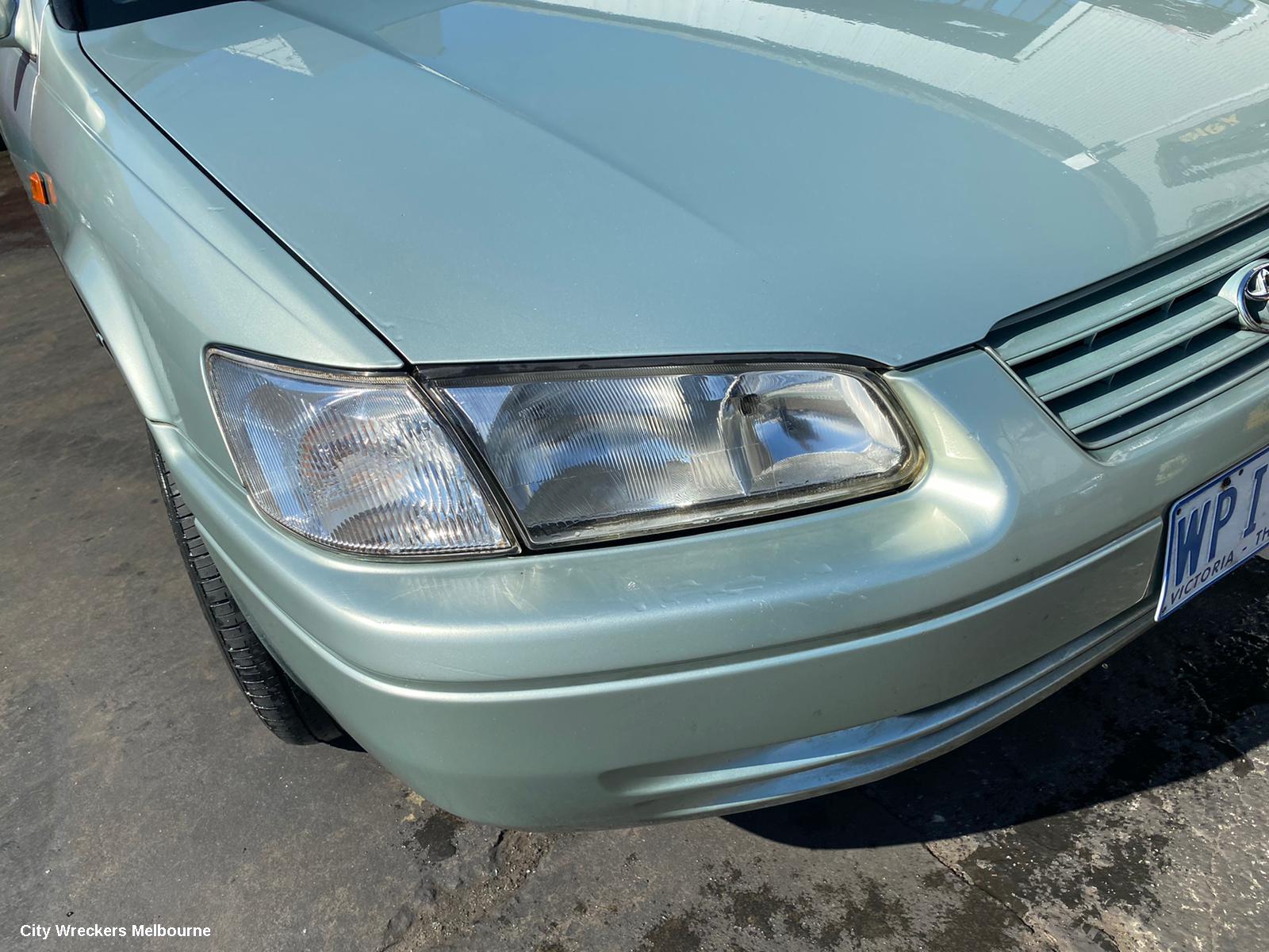 TOYOTA CAMRY LEFT TAILLIGHT, SK20, 08/1997 - 09/2000 - Image 3