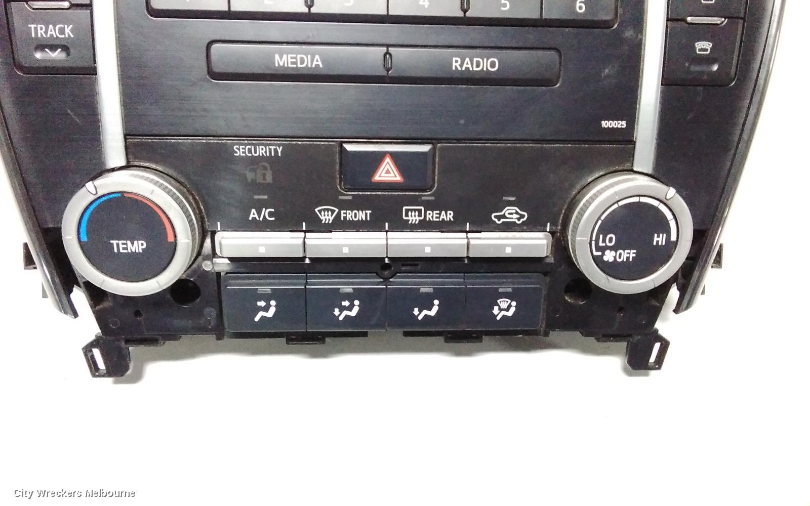 TOYOTA CAMRY RADIO/CD/DVD/SAT/TV, SINGLE DISC CD PLAYER (P/N ON FACE 100025), ASV50/AVV50, 12/2011 - 05/2015 - Image 3