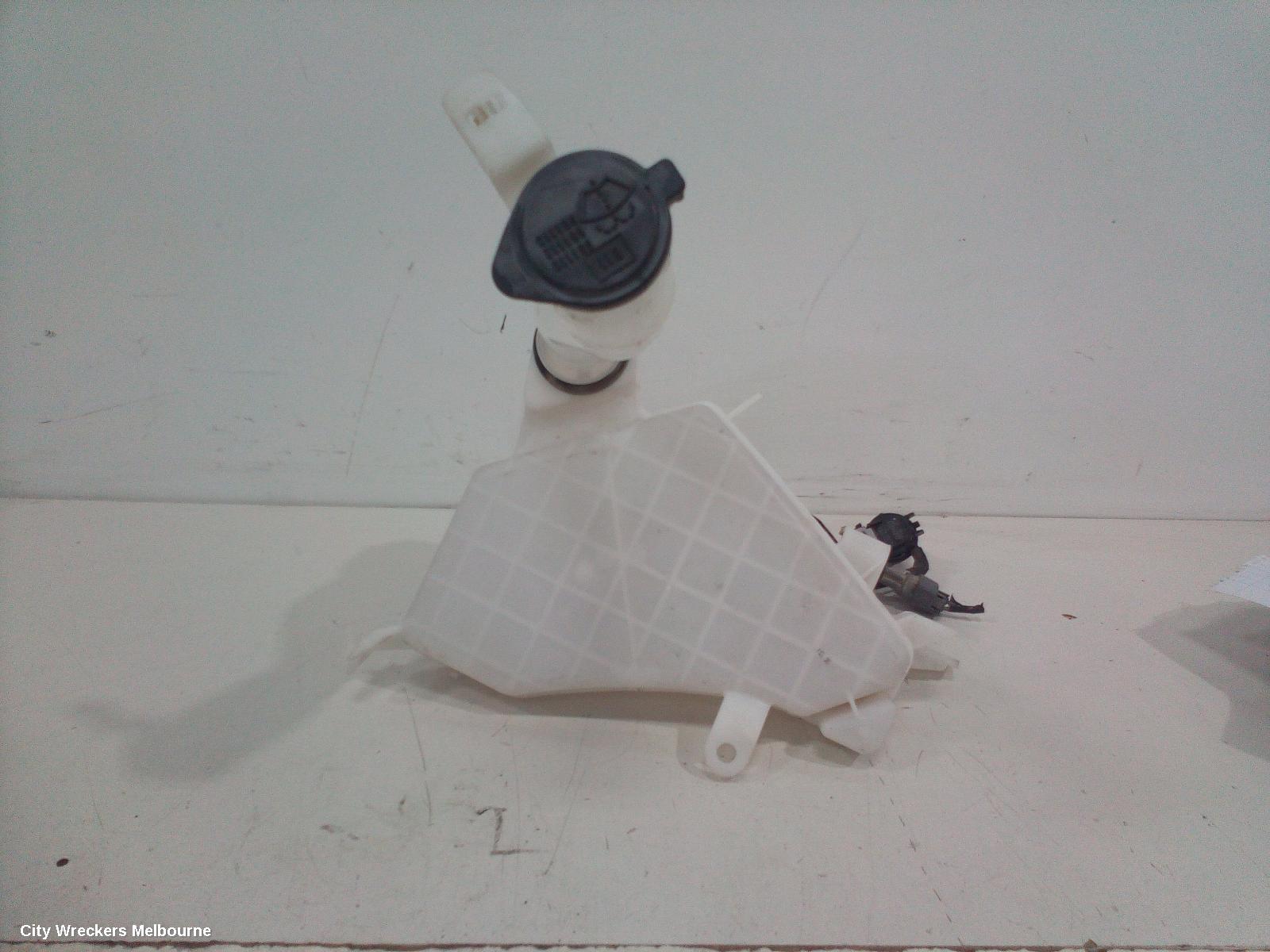 TOYOTA PRADO WASHER BOTTLE, 120 SERIES, 02/2003 - 10/2009 - Image 2