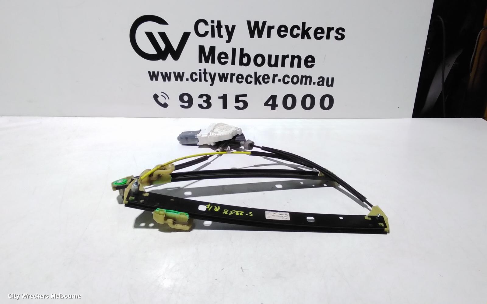 AUDI Q3 RIGHT FRONT WINDOW REG/MOTOR, 8U, 03/2012 - 12/2018 - Image 1