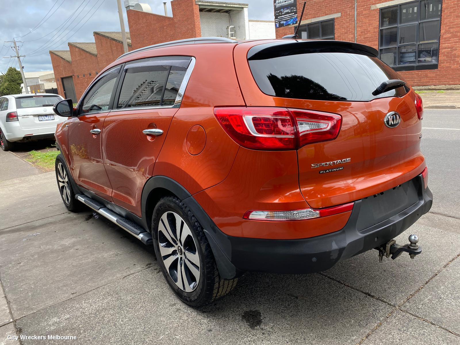 KIA SPORTAGE LEFT DRIVESHAFT, FRONT, AUTO T/M, AWD, DIESEL, 2.0, SL, 05/2010 - 05/2013 - Image 2