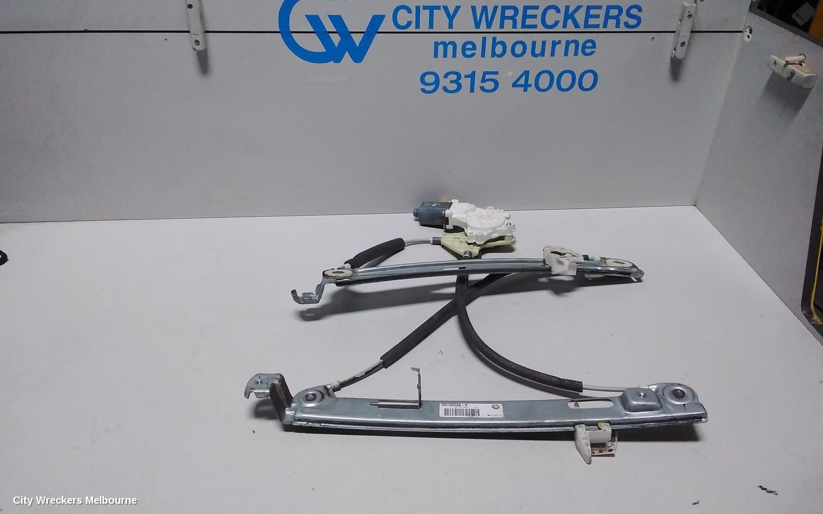 JEEP COMPASS RIGHT FRONT WINDOW REG/MOTOR, MK, 07/2011 - 12/2016 - Image 1