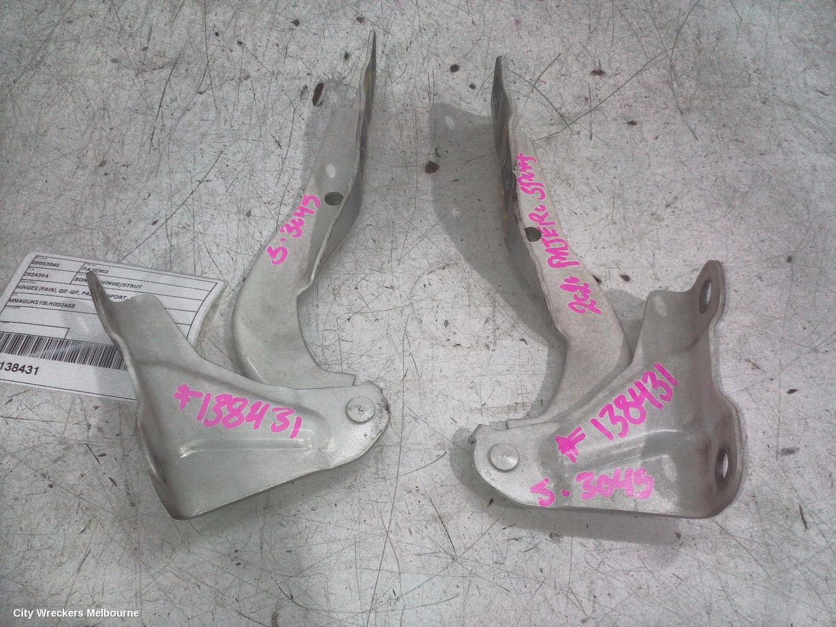 MITSUBISHI PAJERO BONNET HINGE/STRUT, HINGES (PAIR), QE-QF, PAJERO SPORT, 10/2015 ONWARDS - Image 1