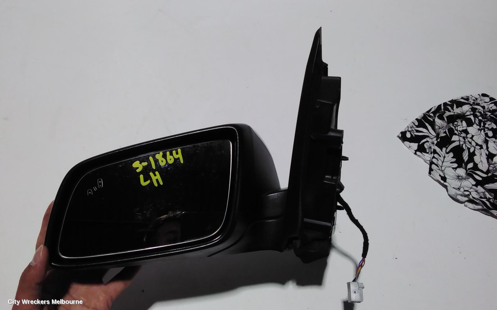 HOLDEN COMMODORE LEFT DOOR MIRROR, VF, COLOUR CODED/BLACK, W/ BLINDSPOT, NON HEATED TYPE, 05/2013 - 12/2017 - Image 2