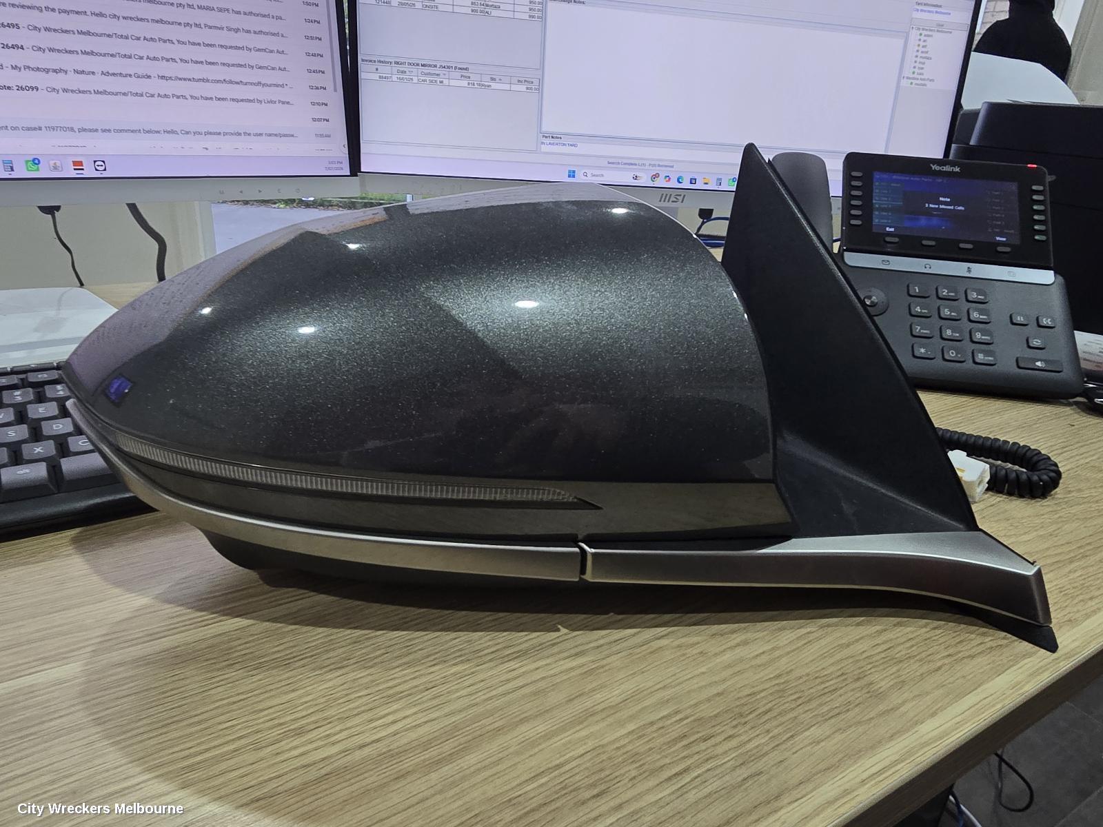 HYUNDAI TUCSON RIGHT DOOR MIRROR, NX4, W/ POWER FOLDING, HEATED, CAMERA TYPE, COLOUR CODED, 02/2021 - 01/2024 - Image 1