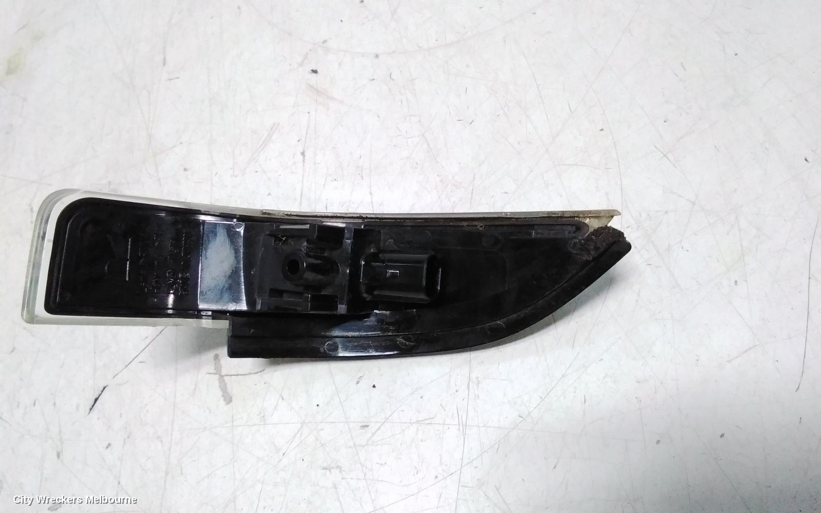 TOYOTA COROLLA RIGHT DOOR MIRROR, ZRE172R, SEDAN, 7 PIN PLUG TYPE, 12/2013 - 06/2019 - Image 2